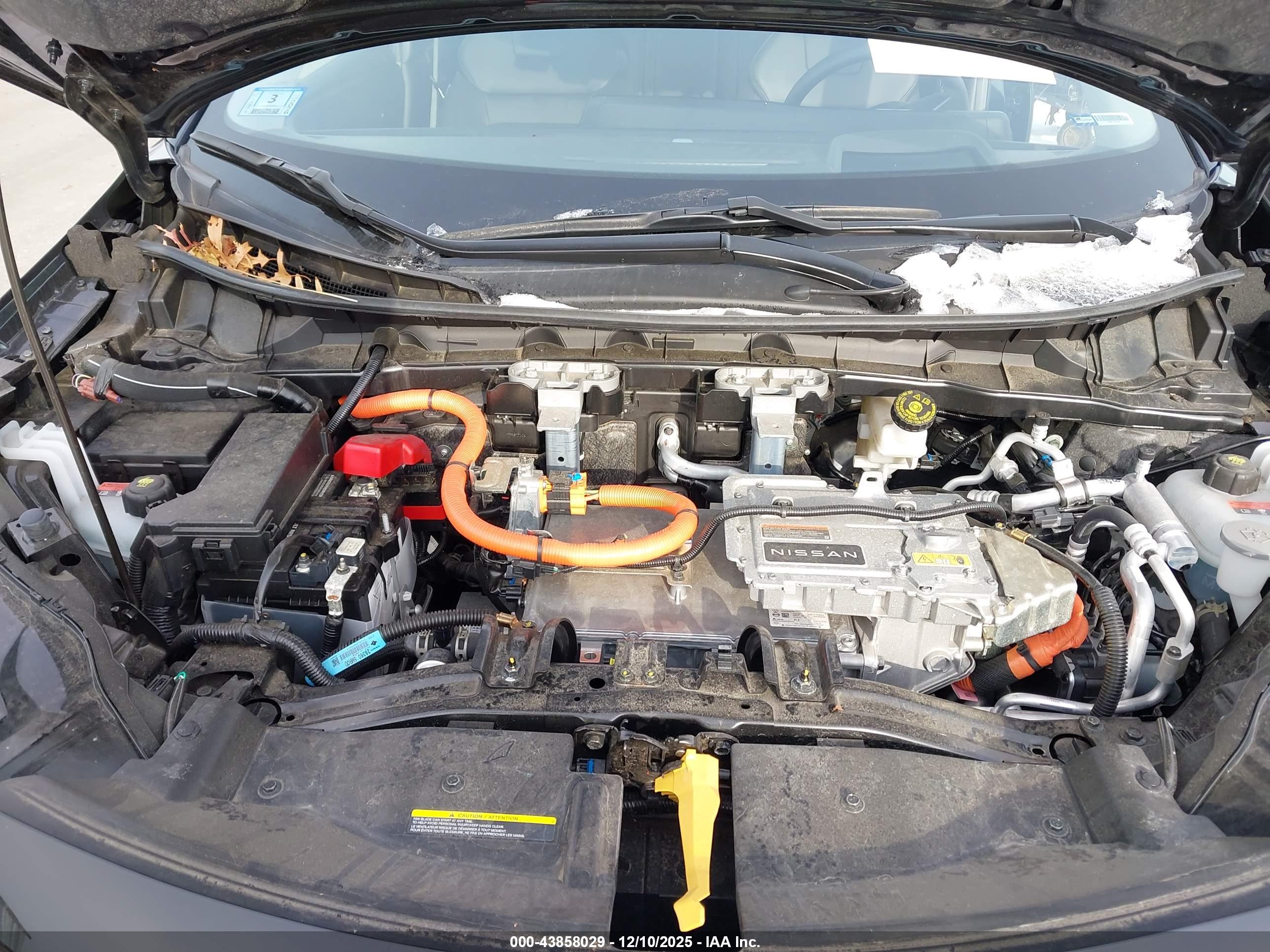 NISSAN ARIYA image 10