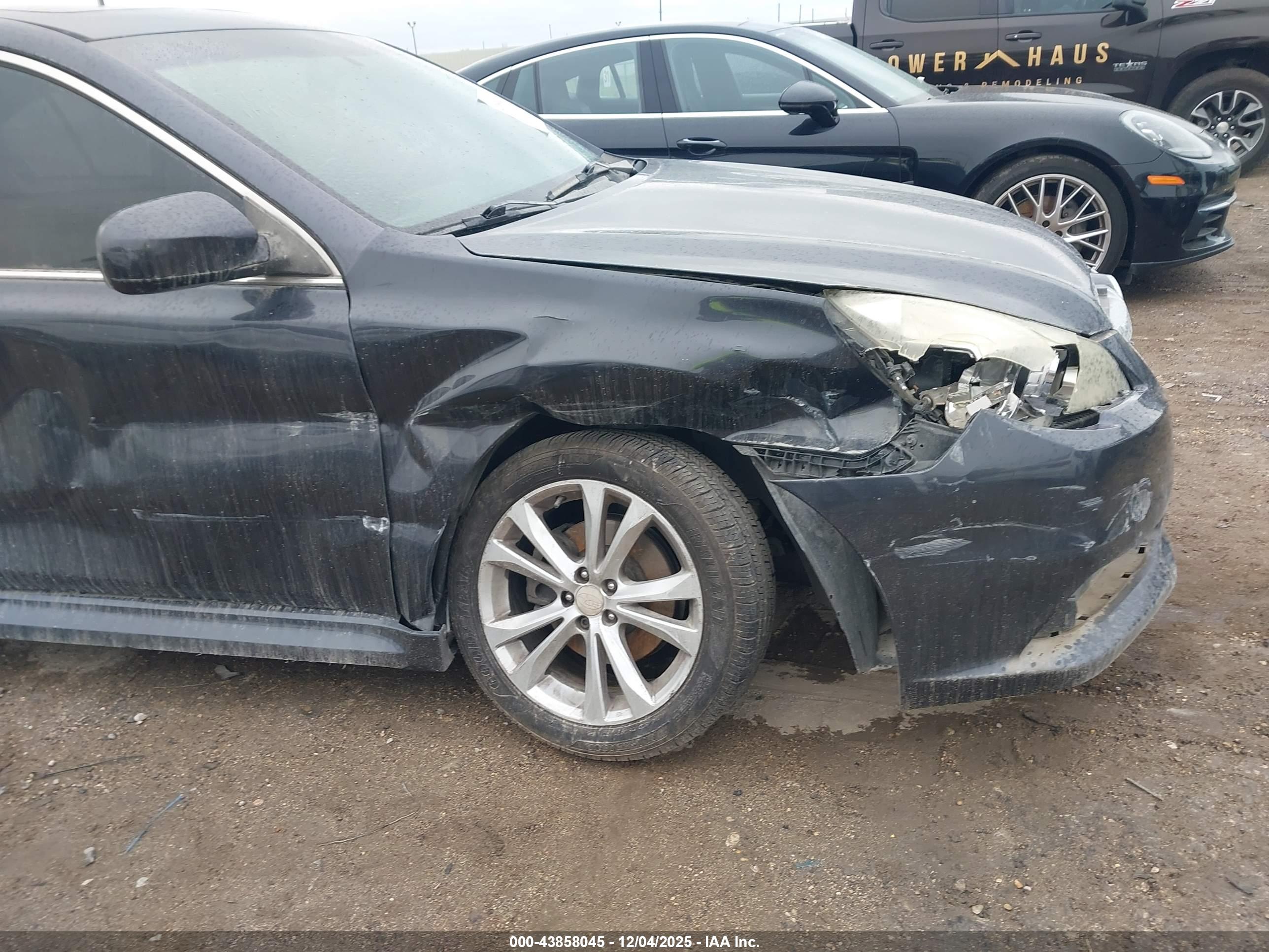 SUBARU LEGACY image 6