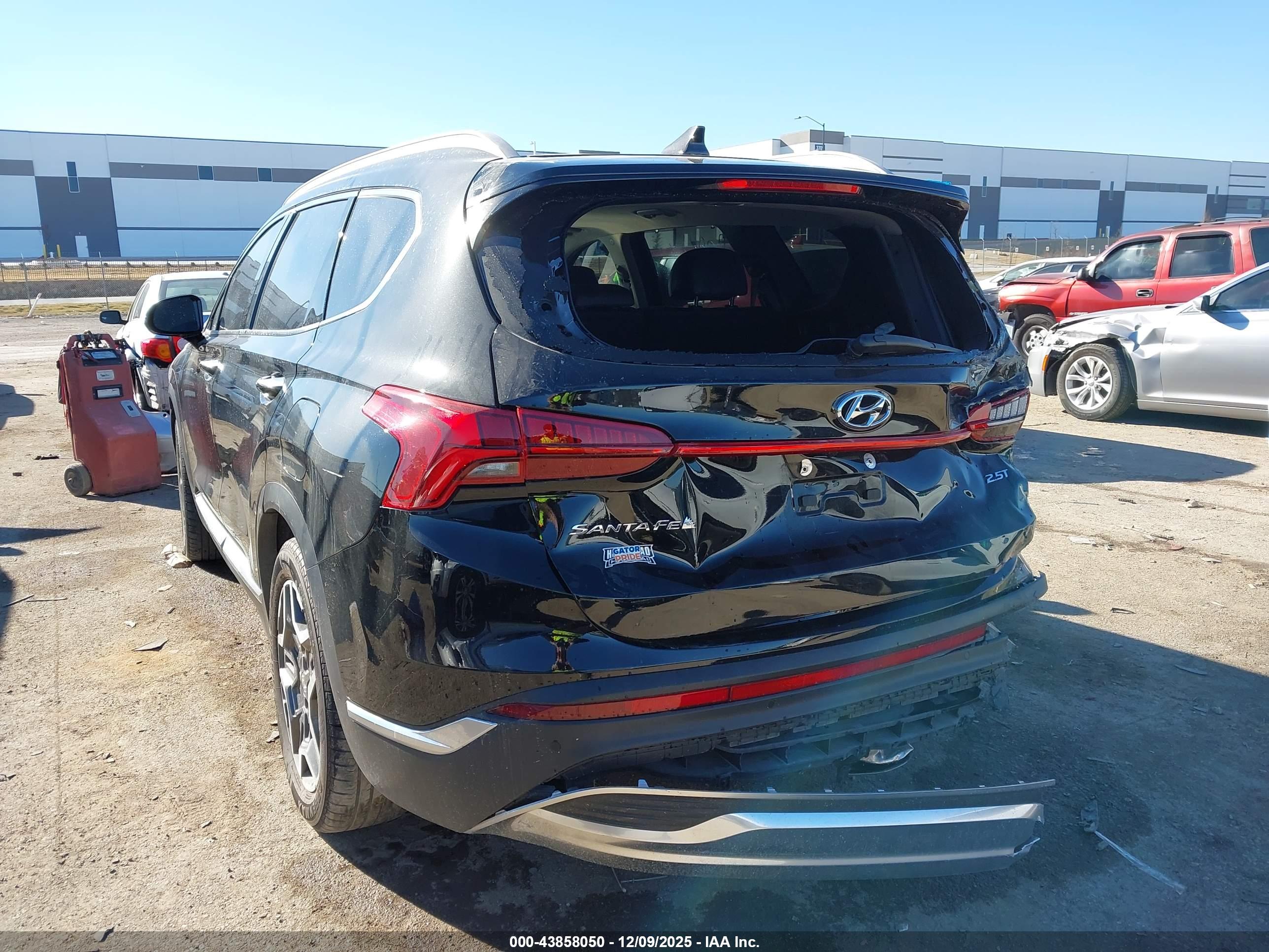 HYUNDAI SANTA image 3