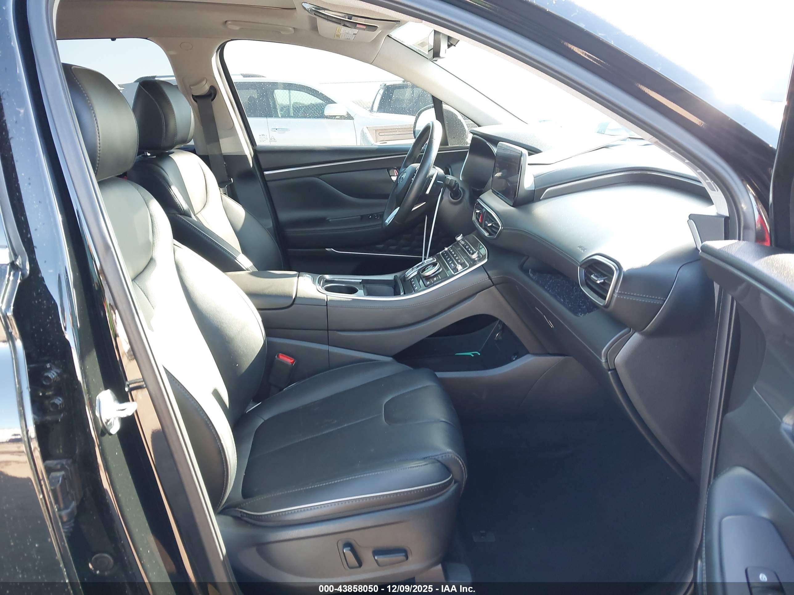 HYUNDAI SANTA image 5