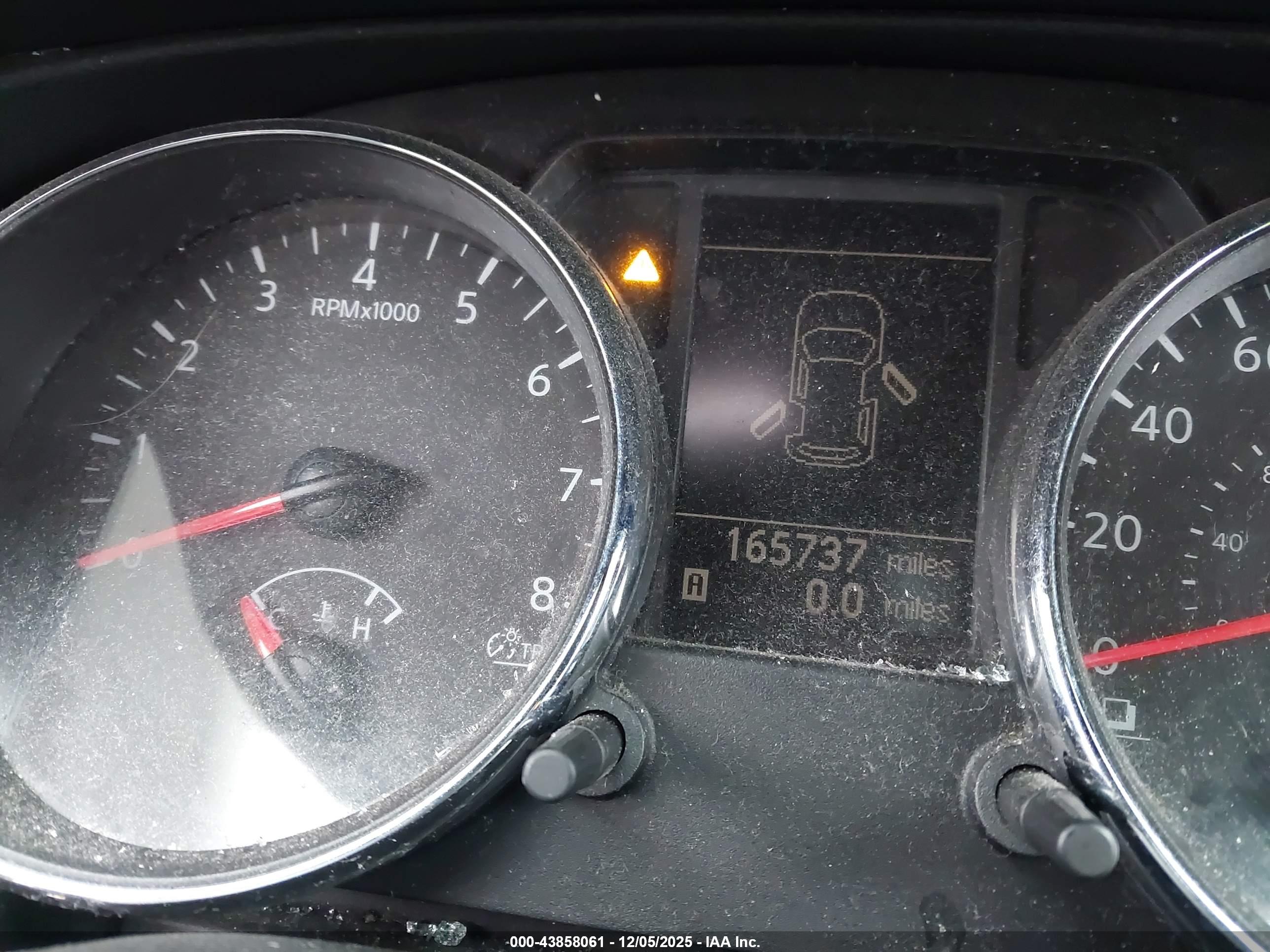 NISSAN ROGUE image 7