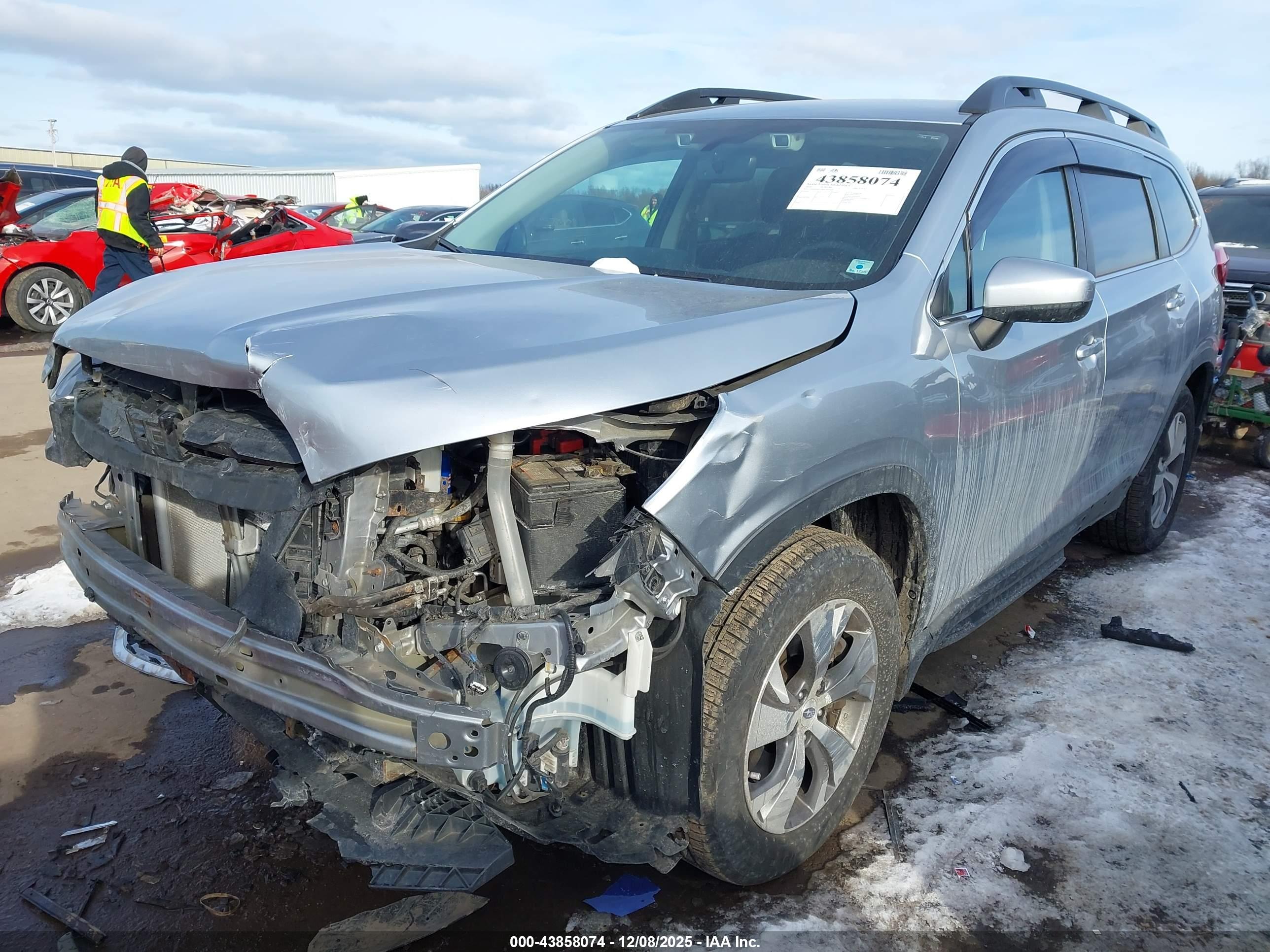 SUBARU ASCENT image 2