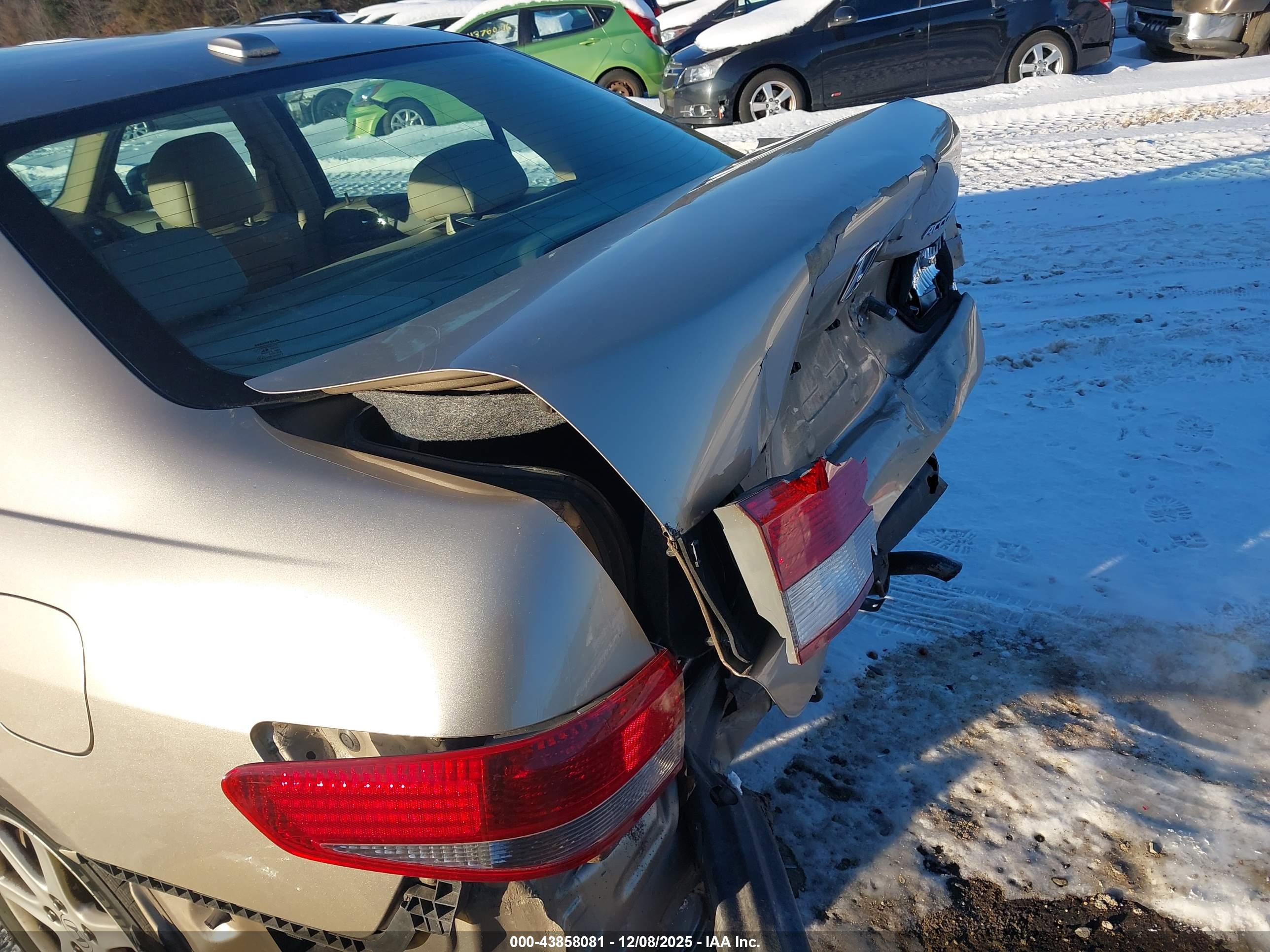 HONDA ACCORD image 6