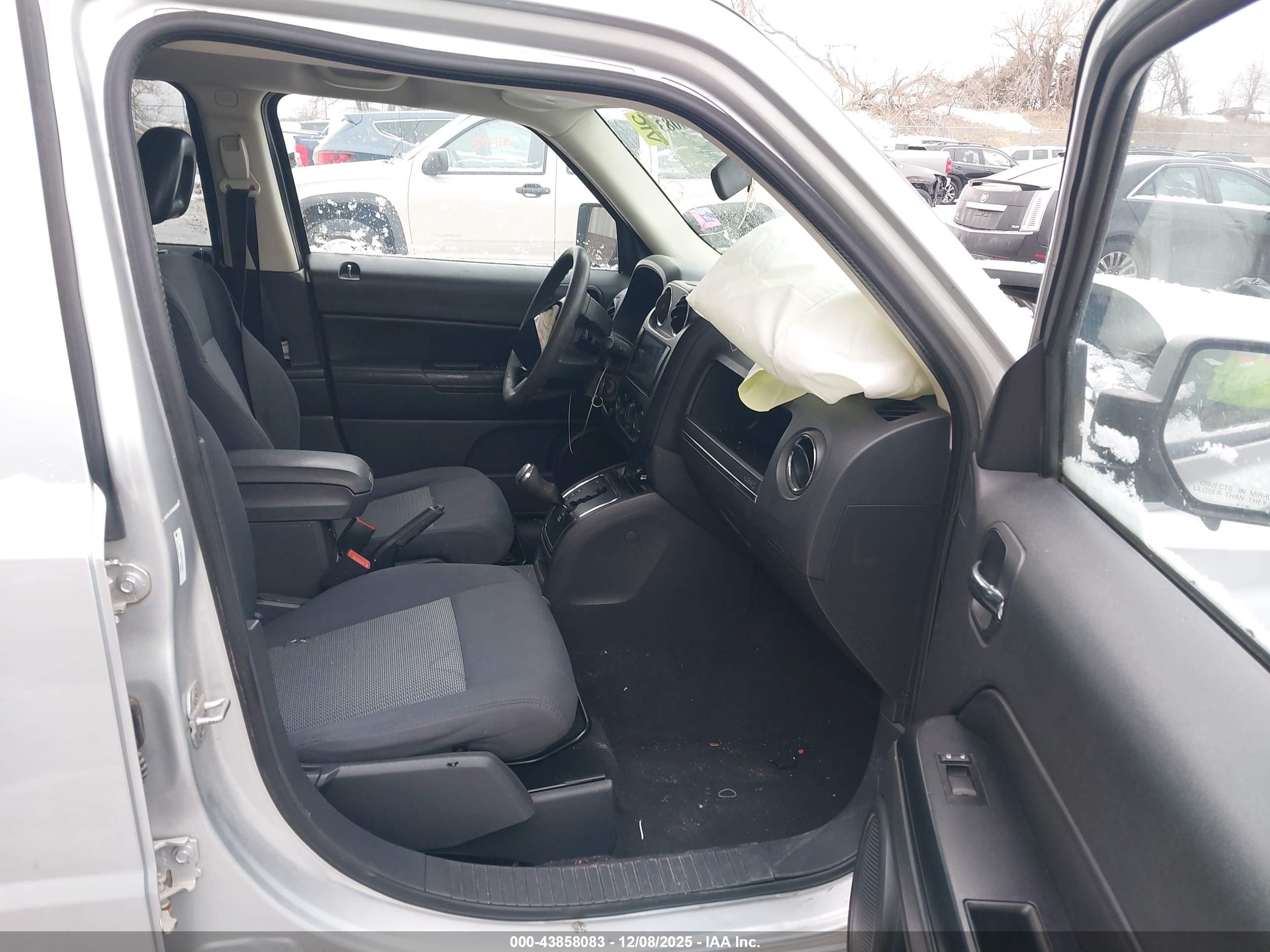 JEEP PATRIOT image 5