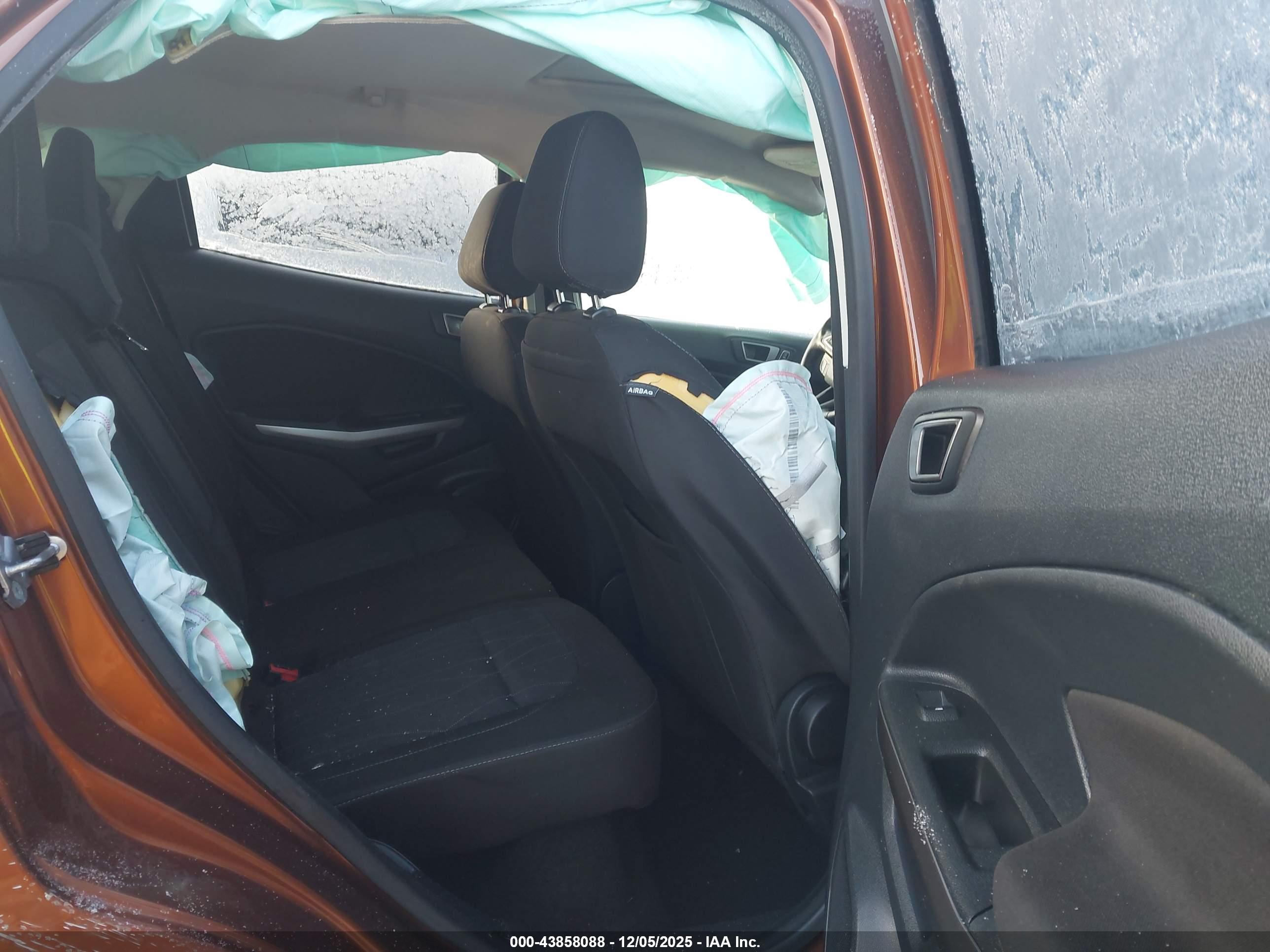FORD ECOSPORT image 8