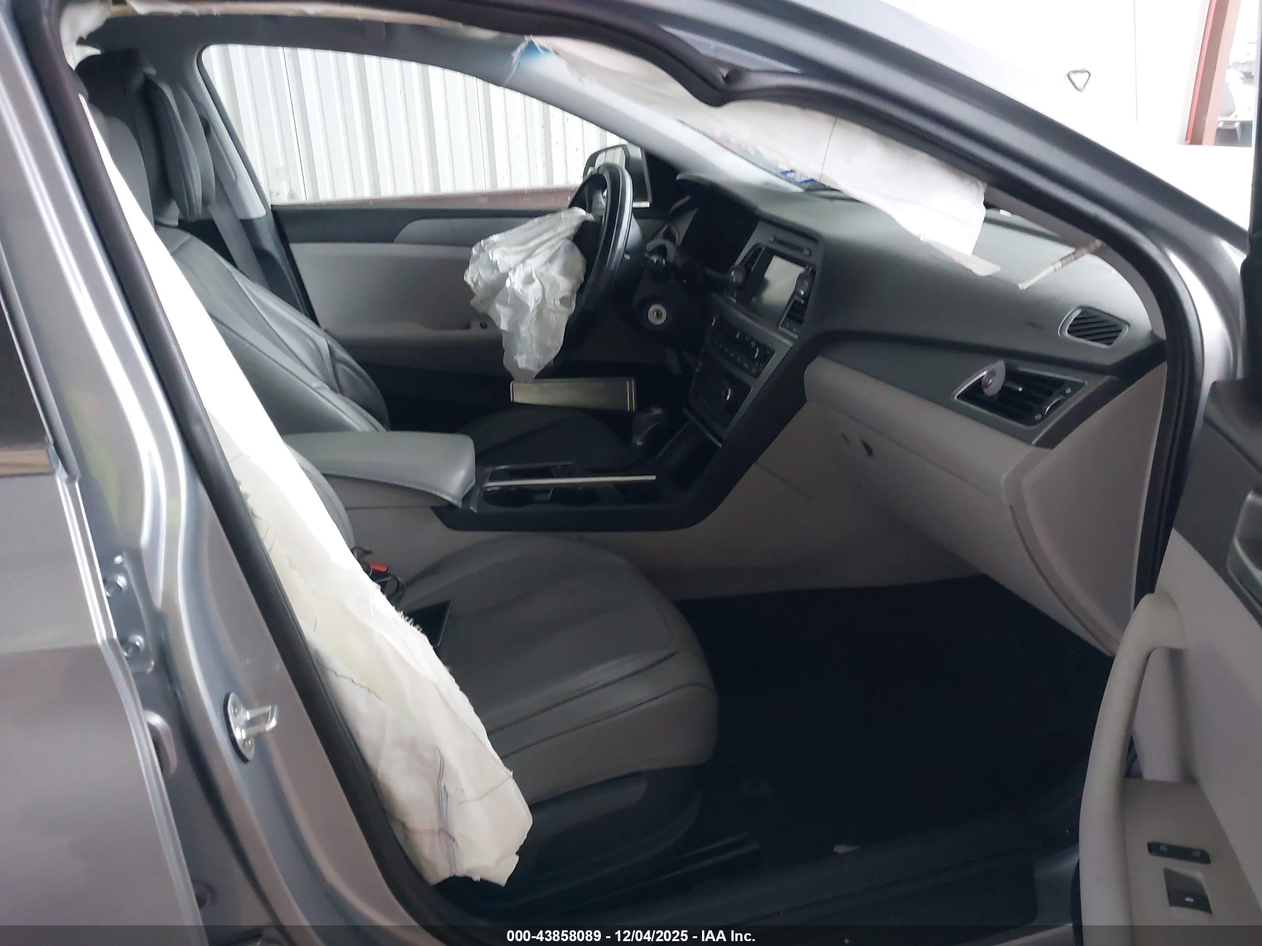 HYUNDAI SONATA image 5