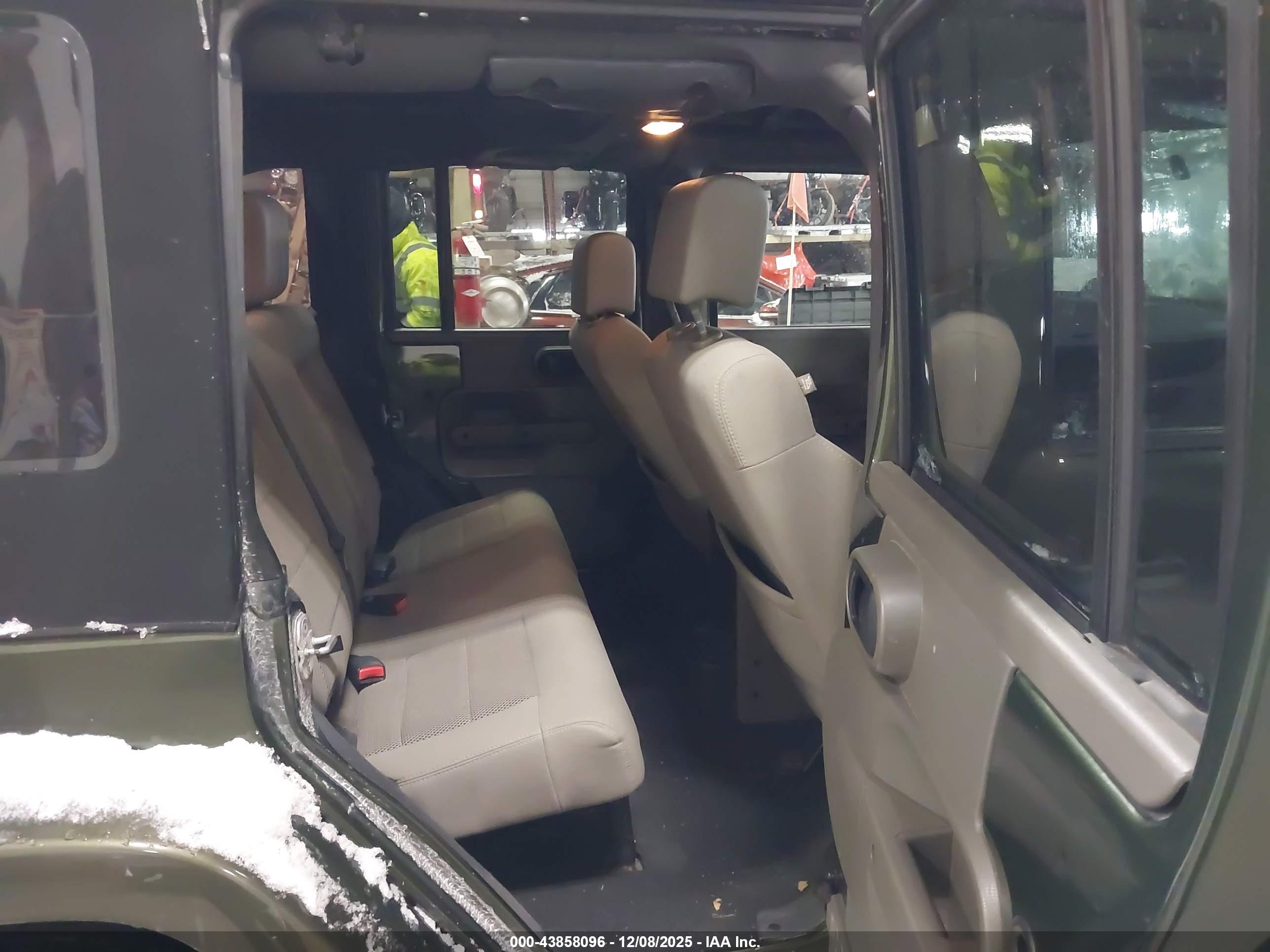 JEEP WRANGLER image 8