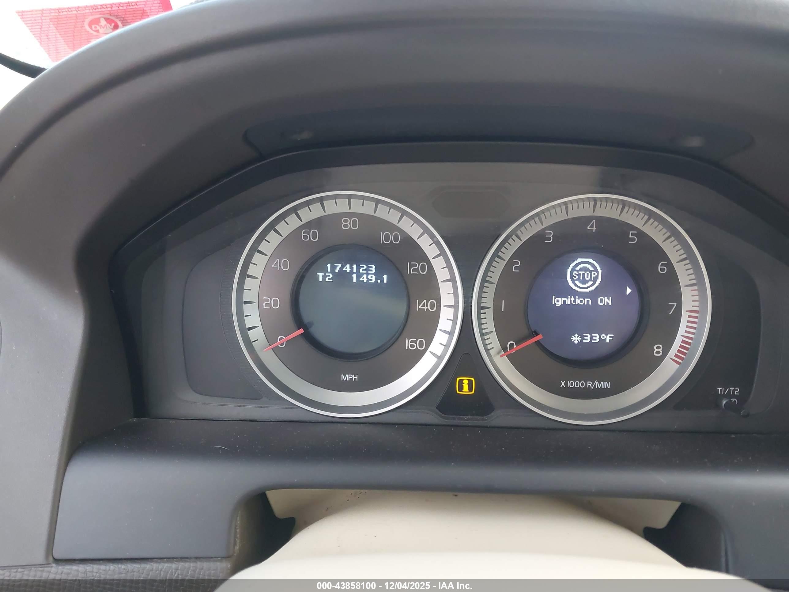 VOLVO XC60 image 7