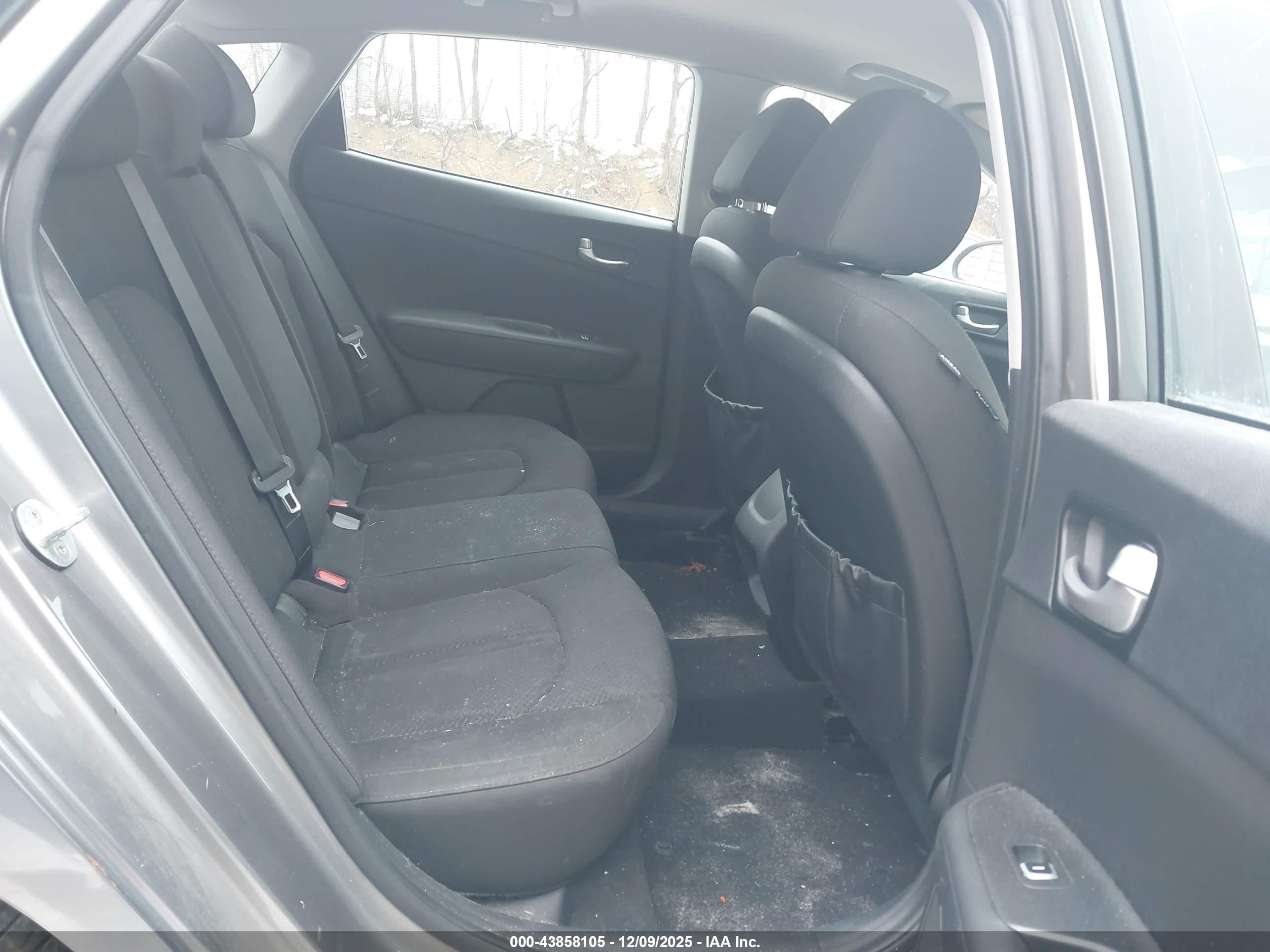 KIA OPTIMA image 8