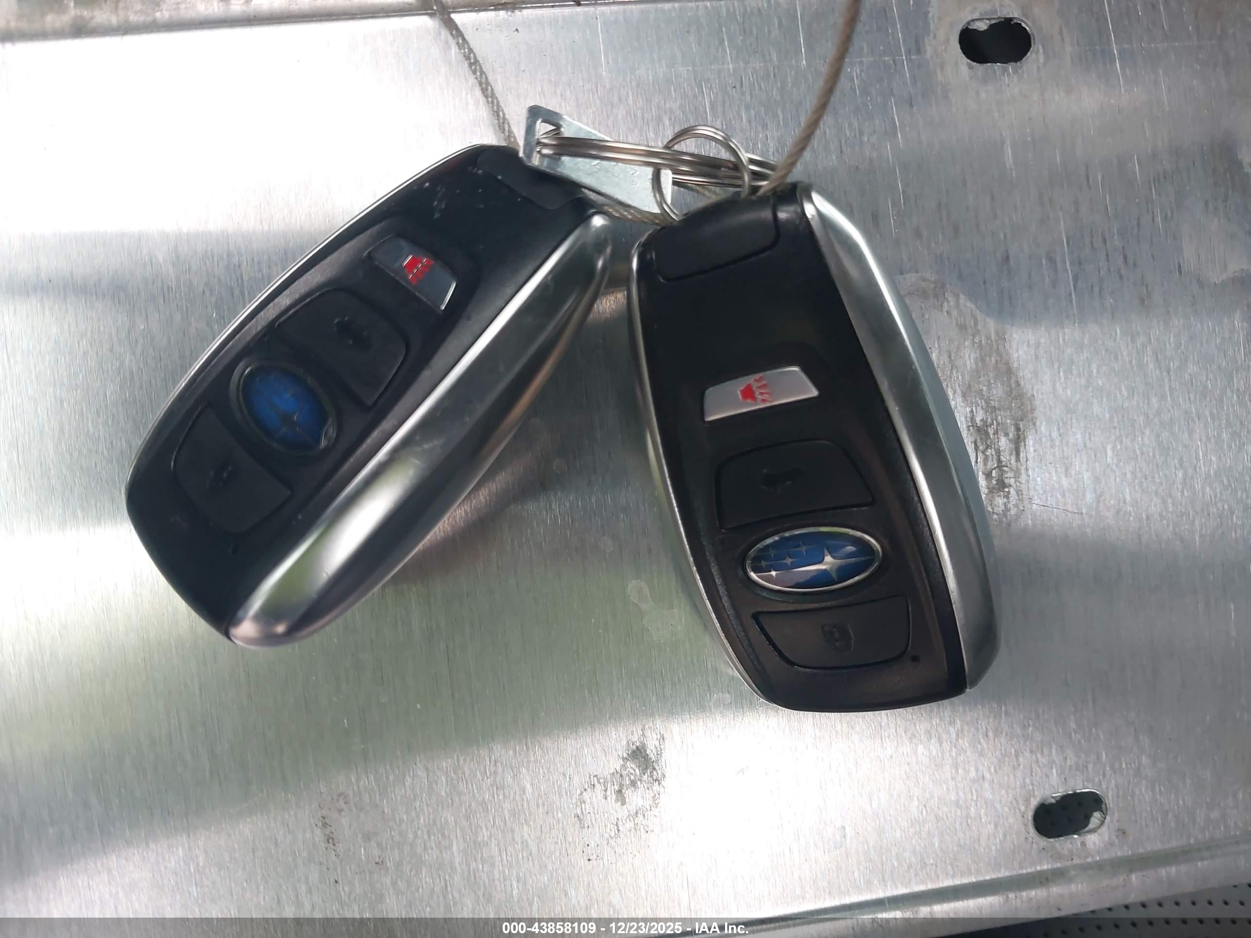 SUBARU OUTBACK image 11