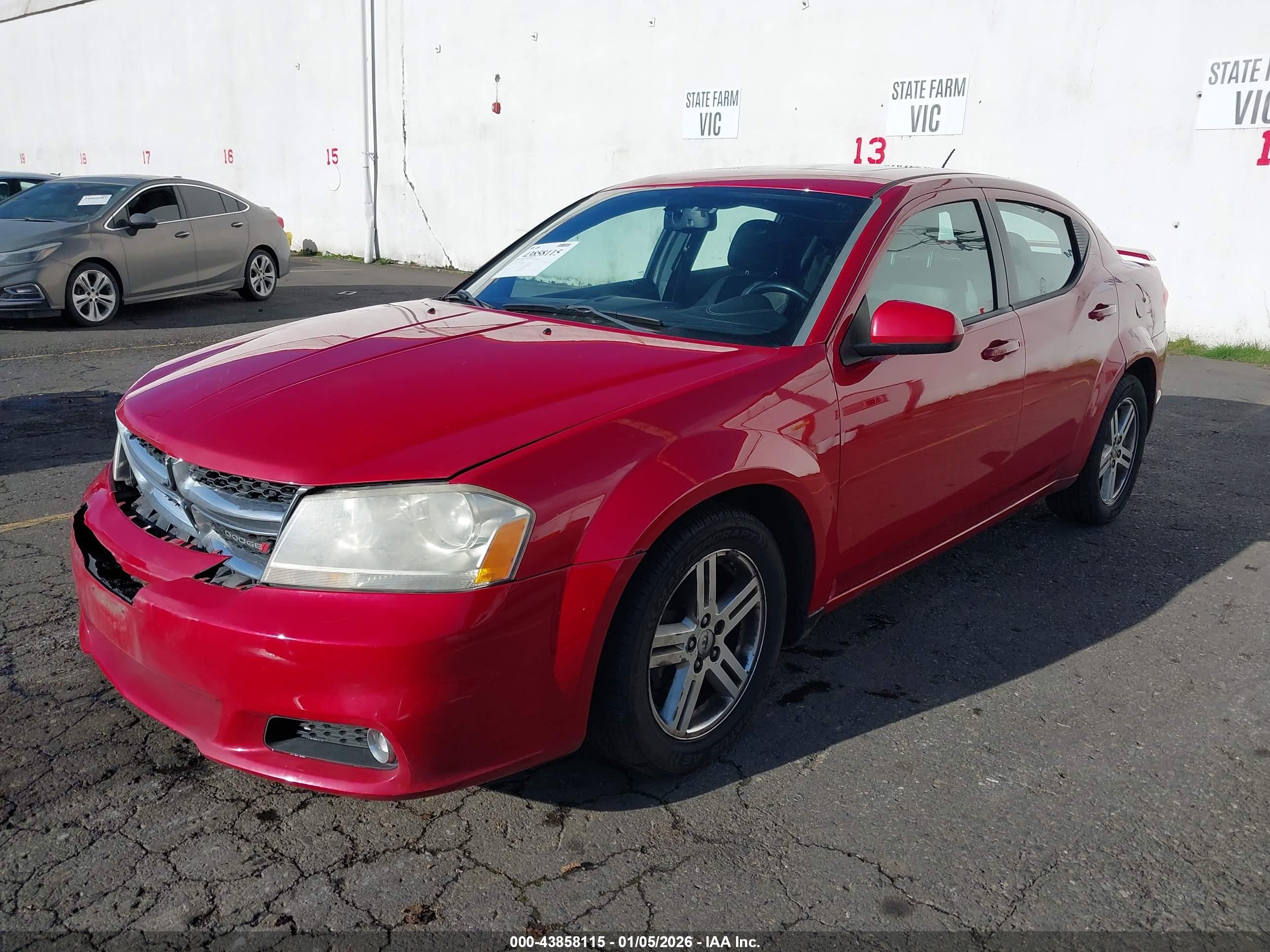 DODGE AVENGER image 2