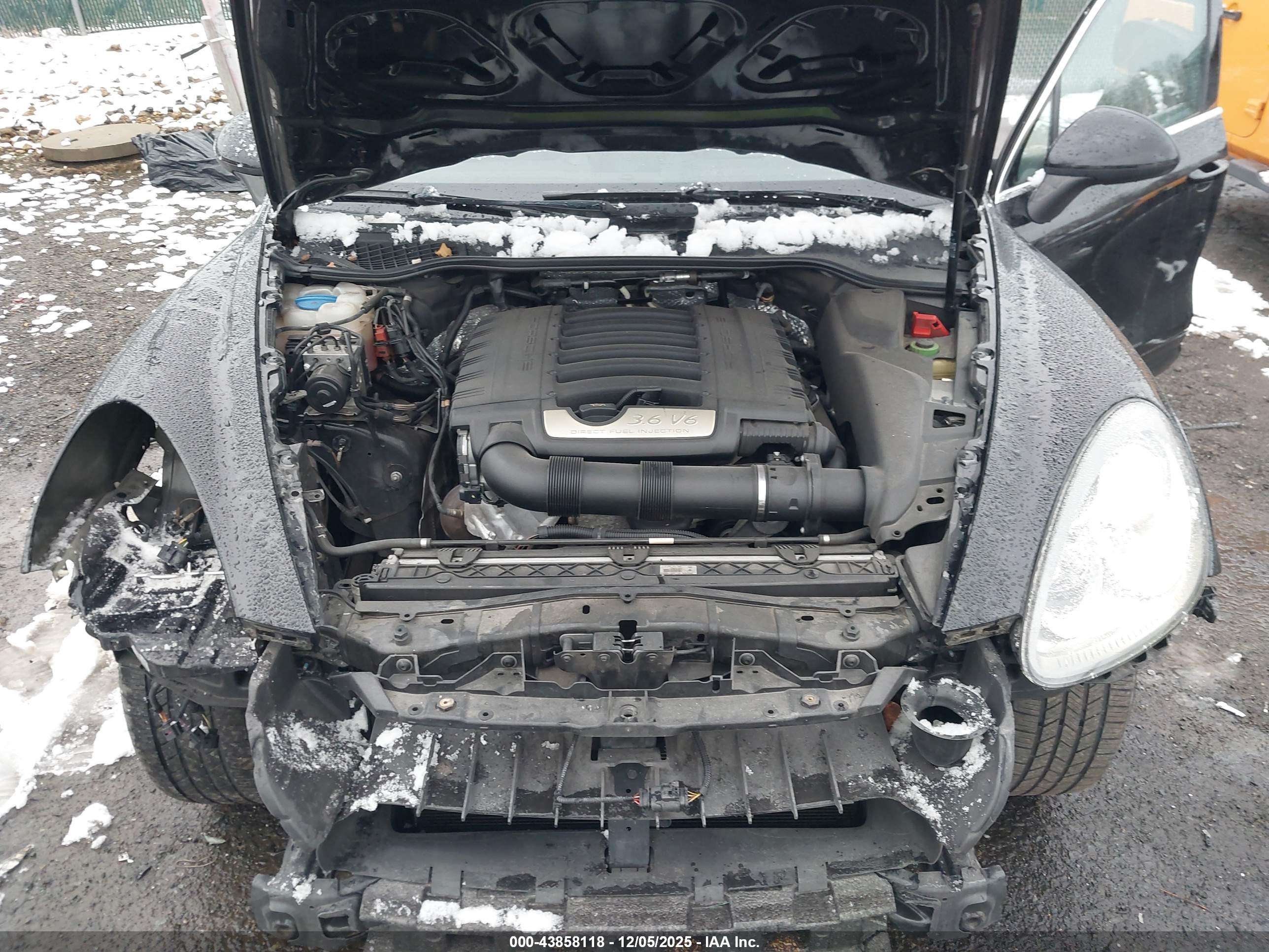 PORSCHE CAYENNE image 10