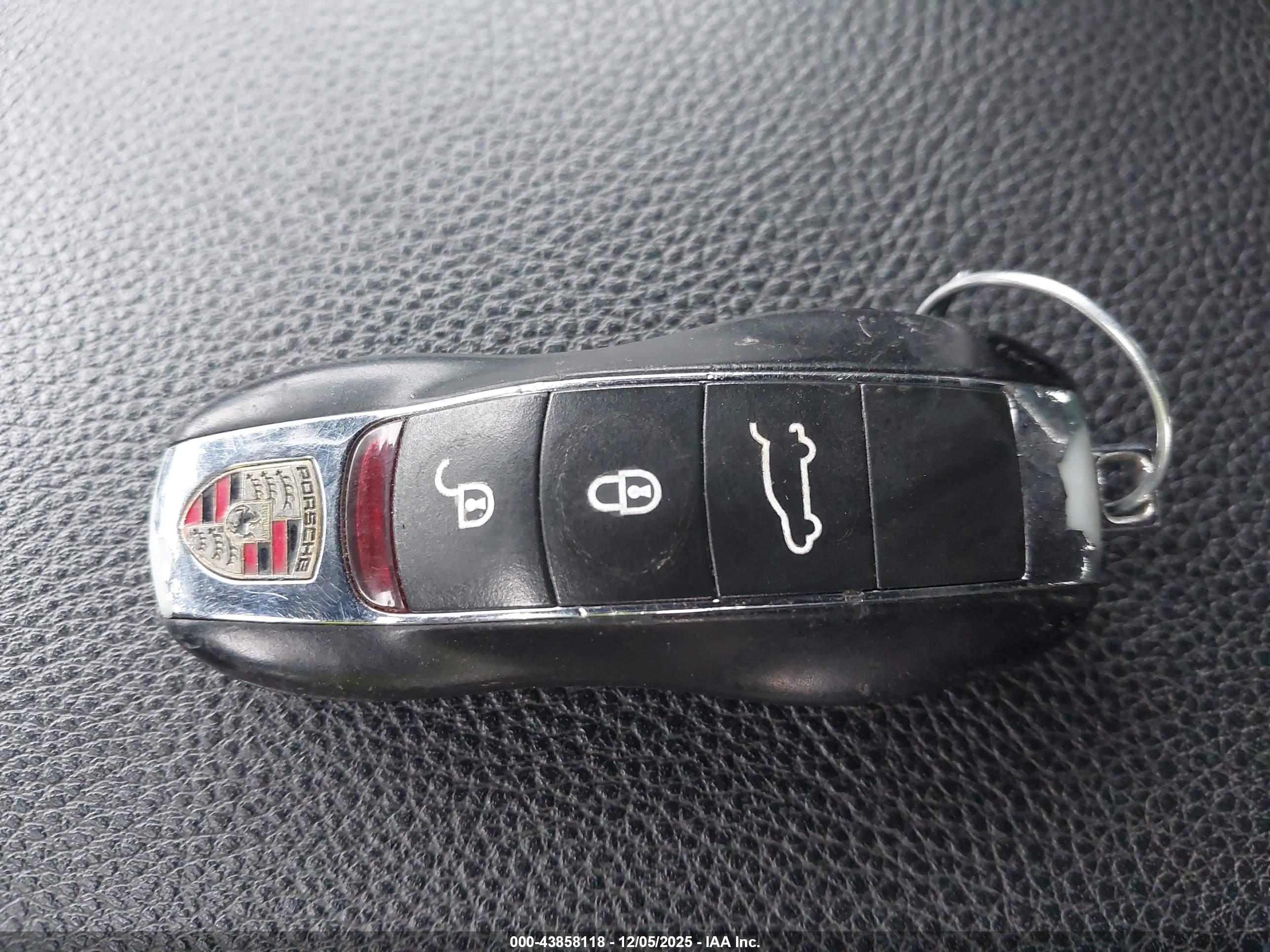 PORSCHE CAYENNE image 11