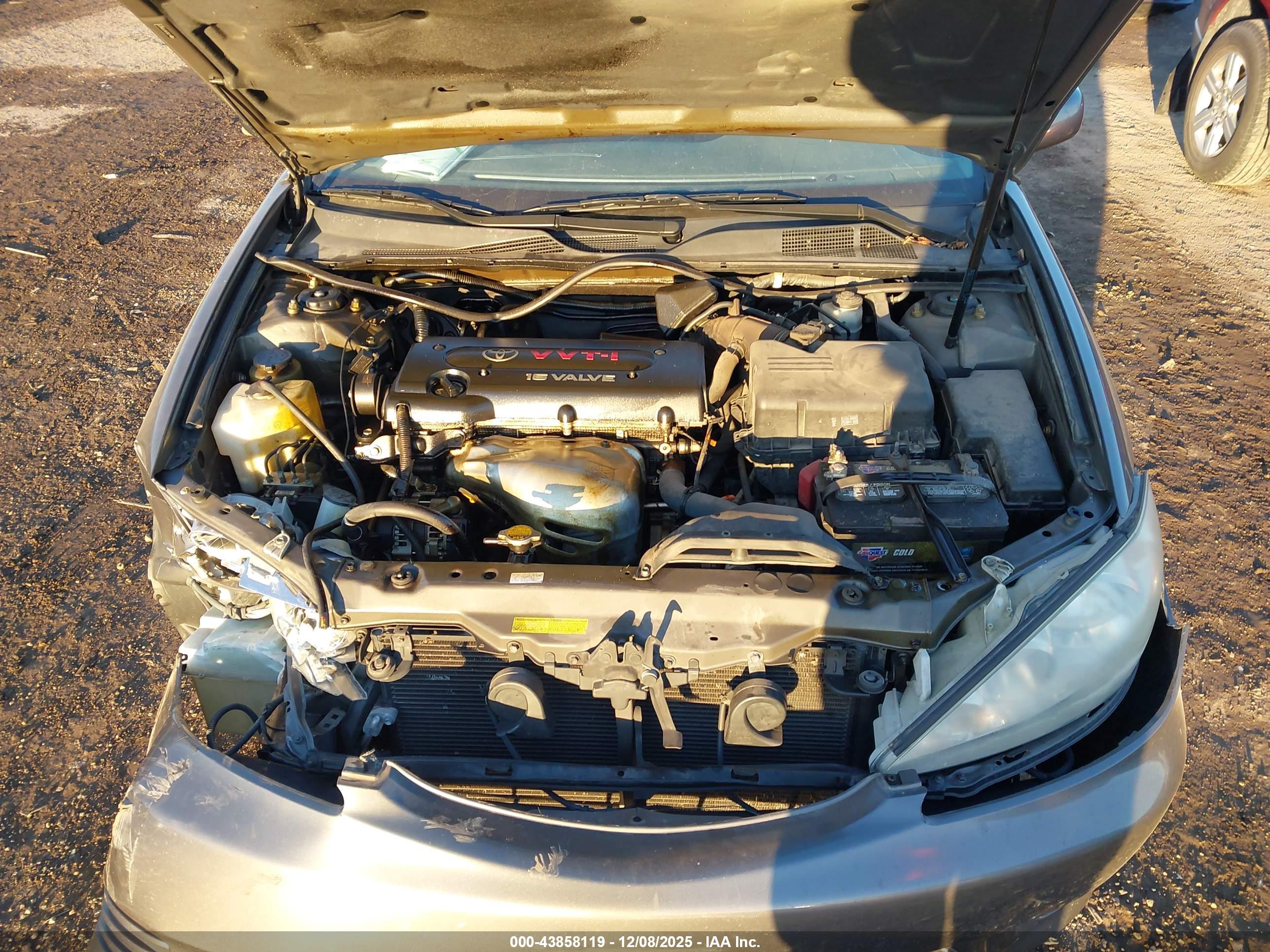 TOYOTA CAMRY image 10