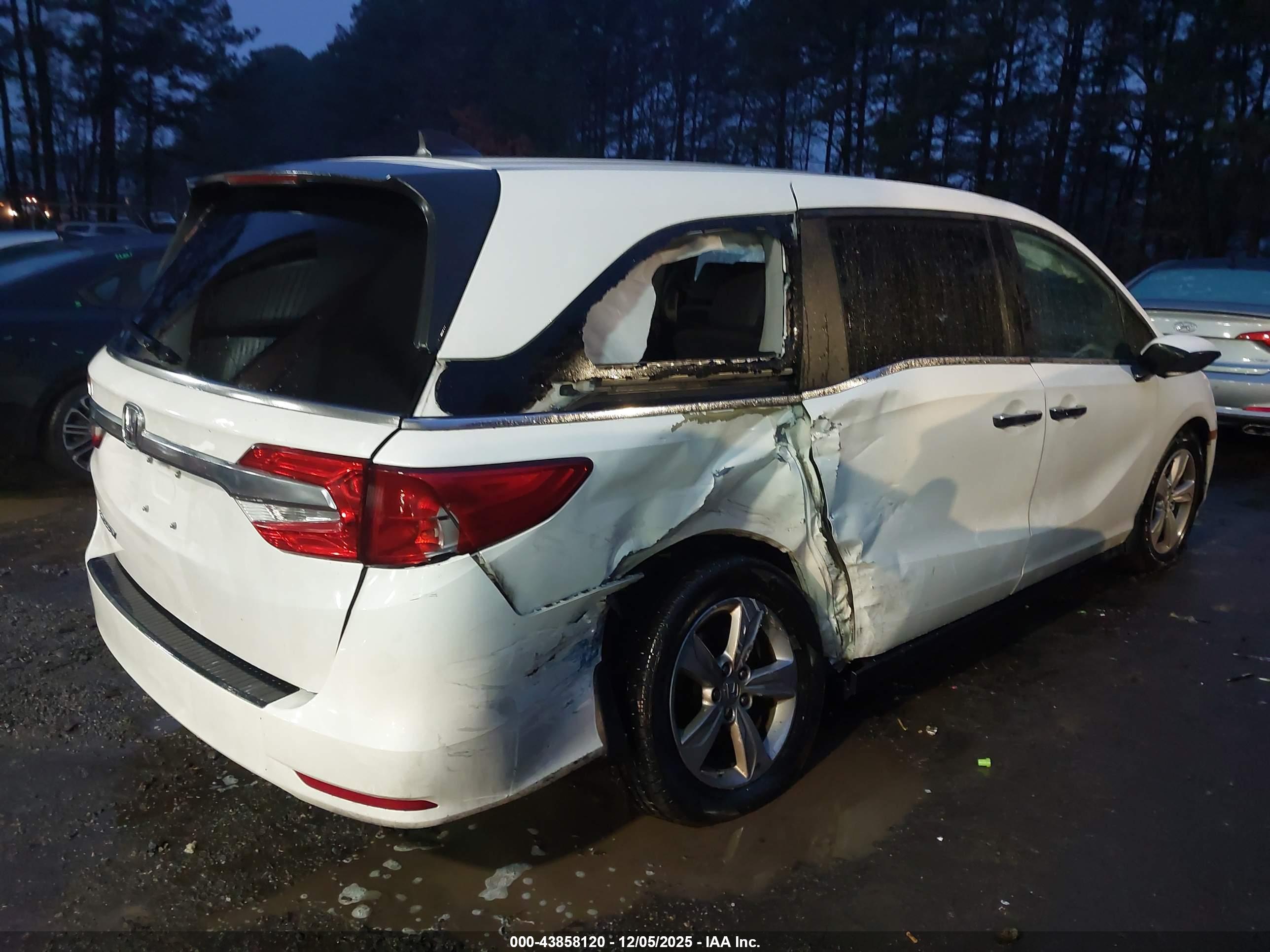 HONDA ODYSSEY image 6