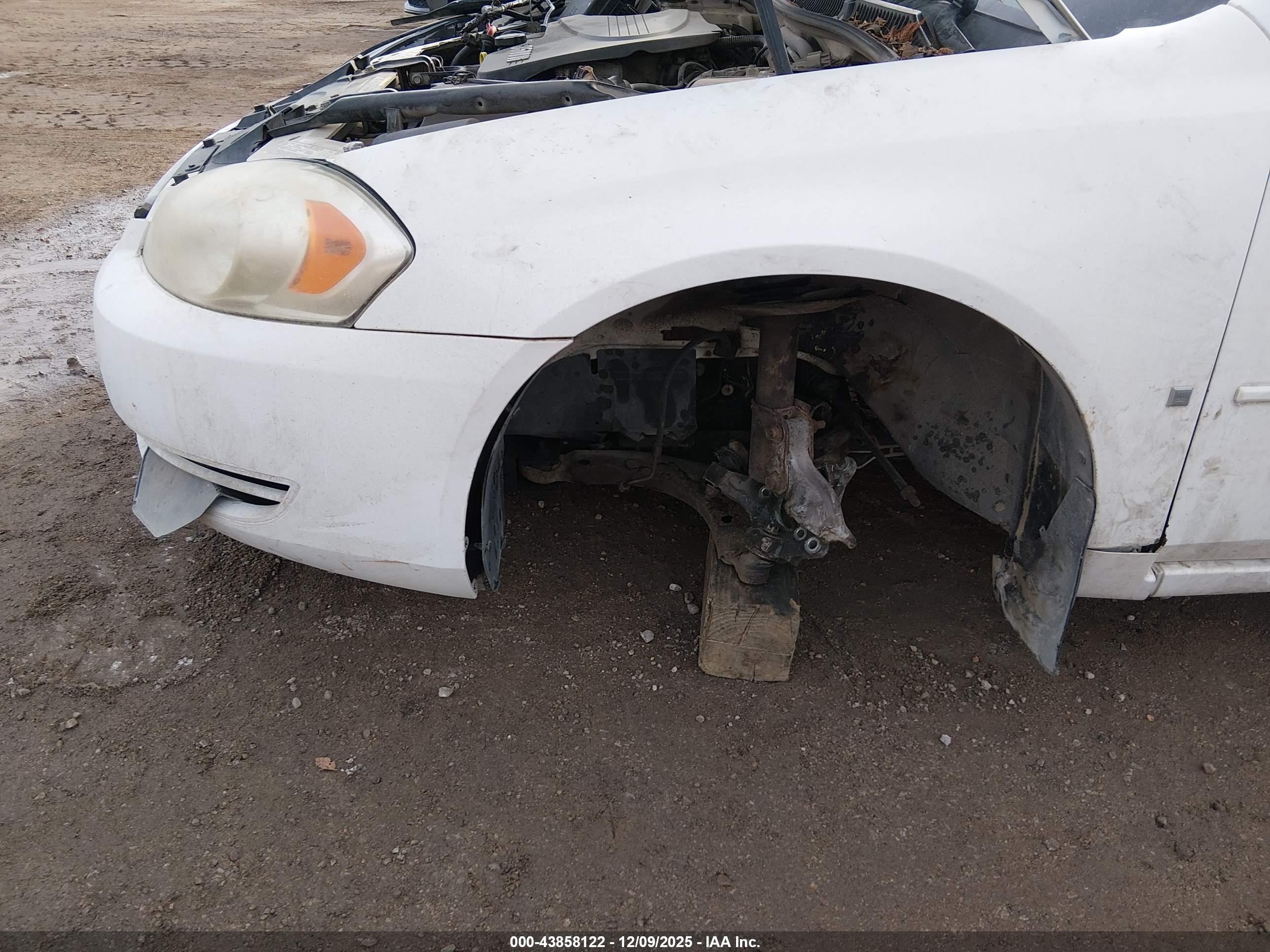 CHEVROLET IMPALA image 6