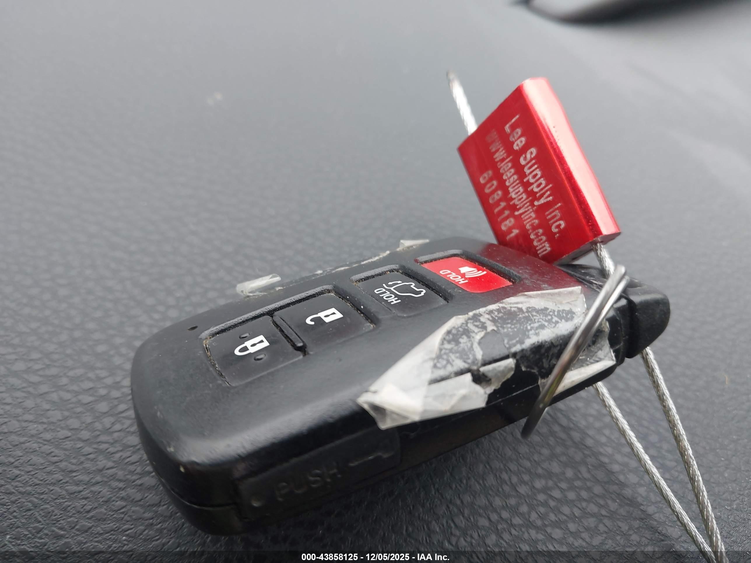 TOYOTA HIGHLANDER image 11