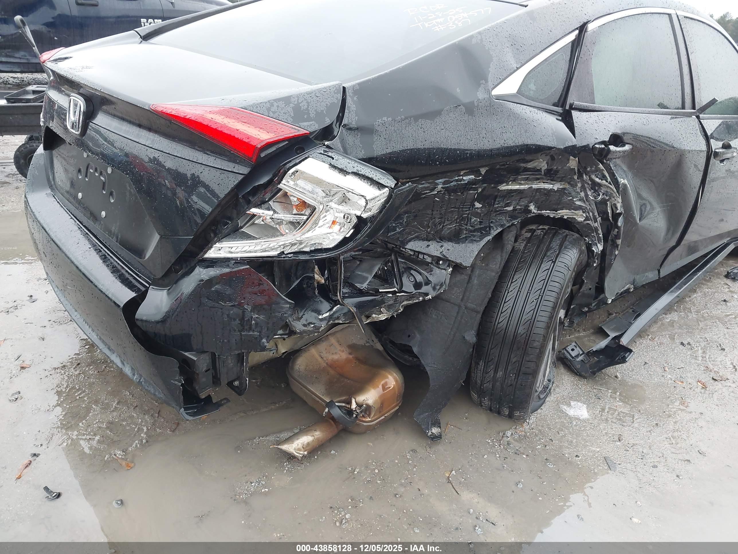 HONDA CIVIC image 6