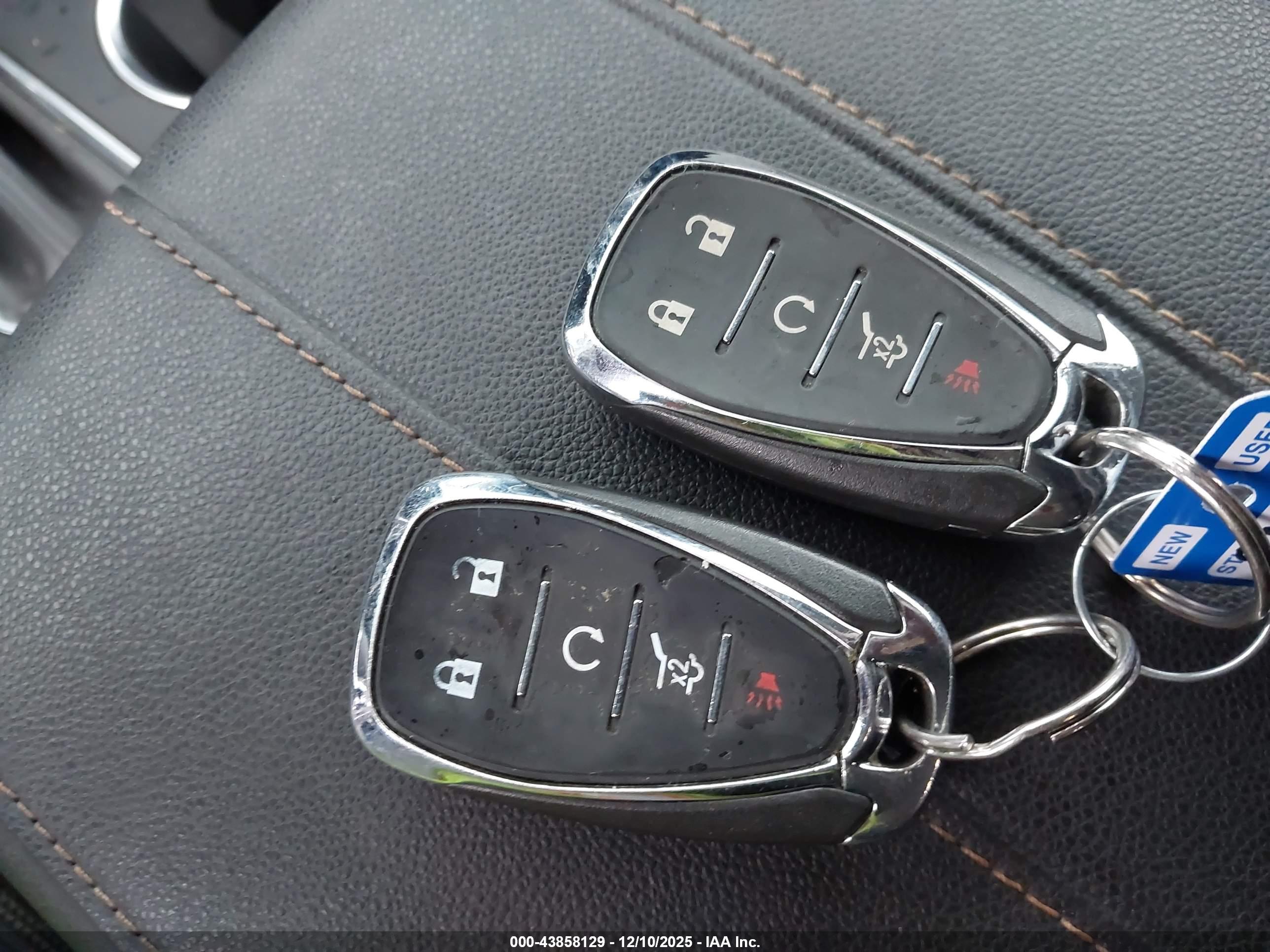 CHEVROLET TRAVERSE image 11