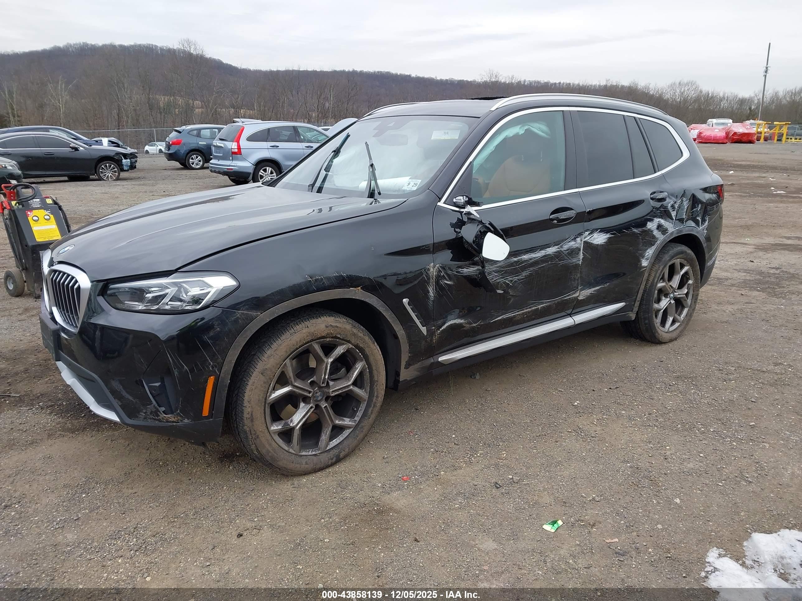 BMW X3 image 2