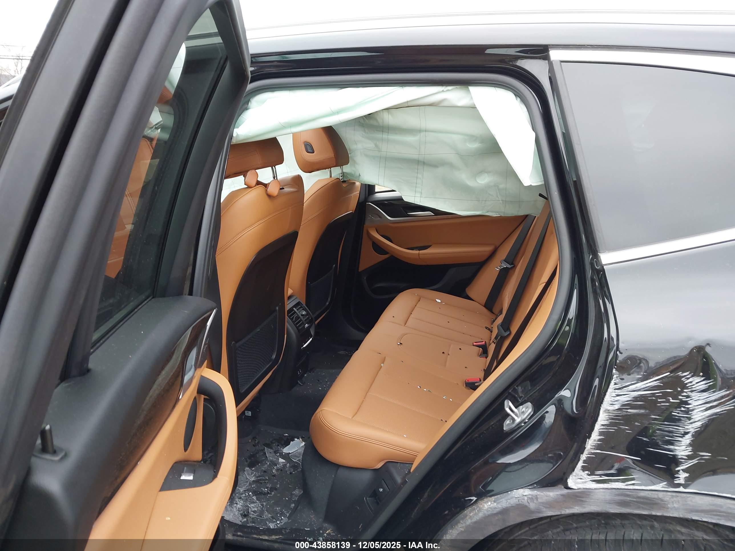 BMW X3 image 8