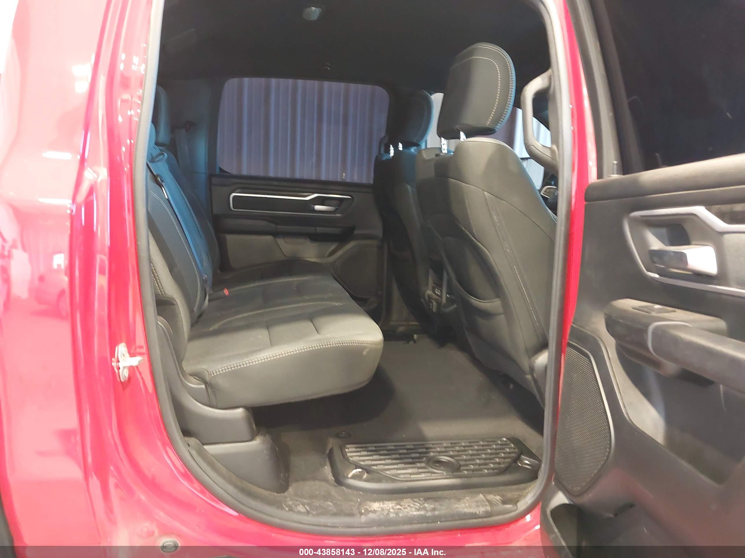 RAM 1500 image 8