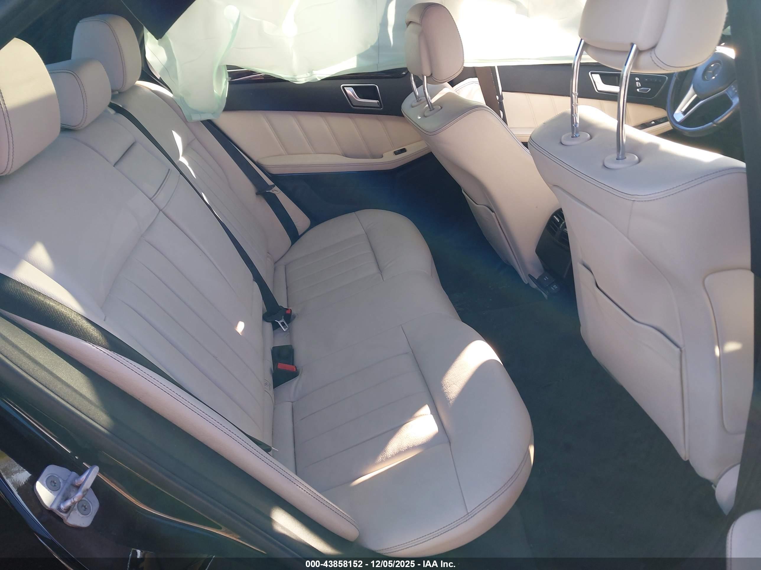MERCEDES-BENZ E image 8