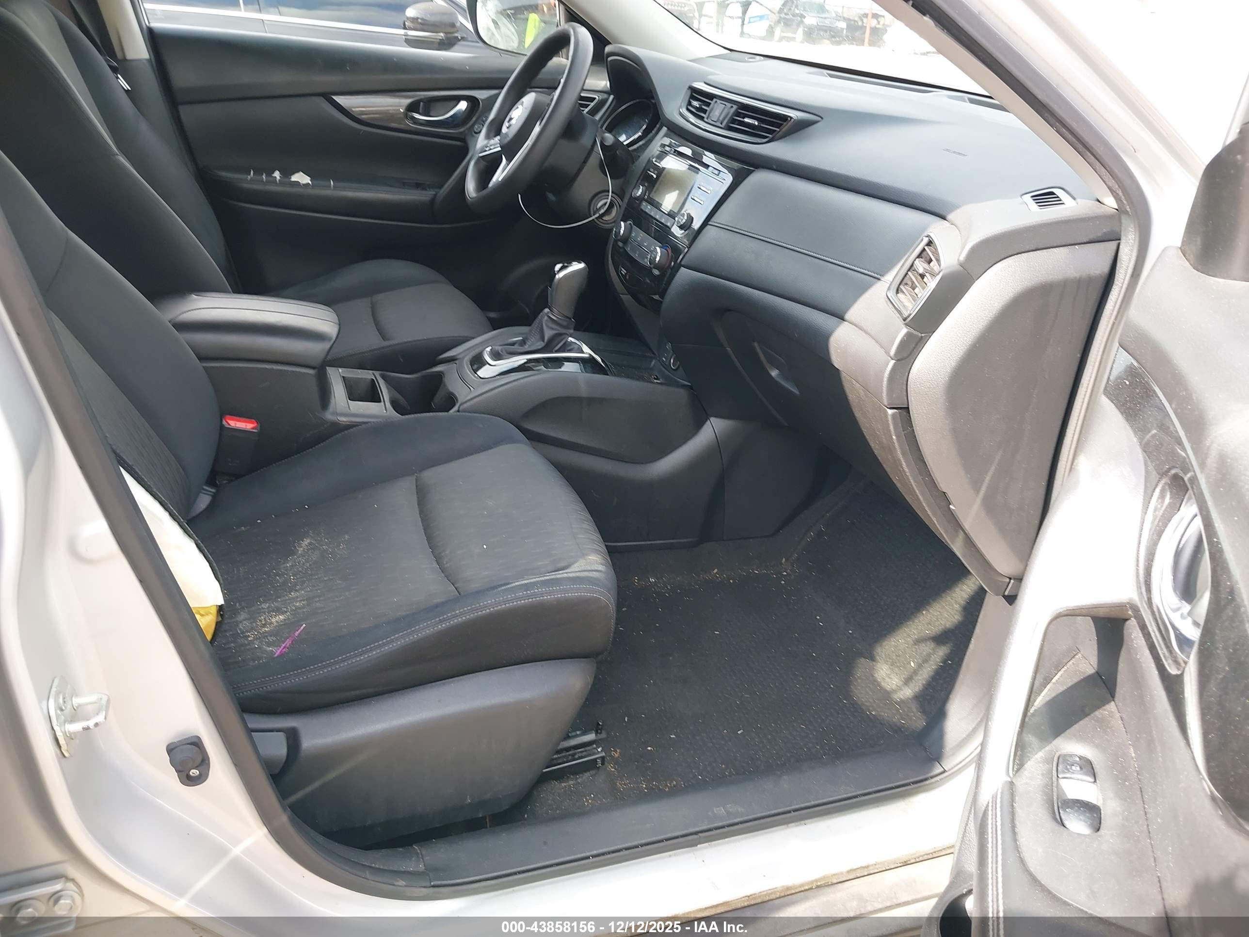 NISSAN ROGUE image 5