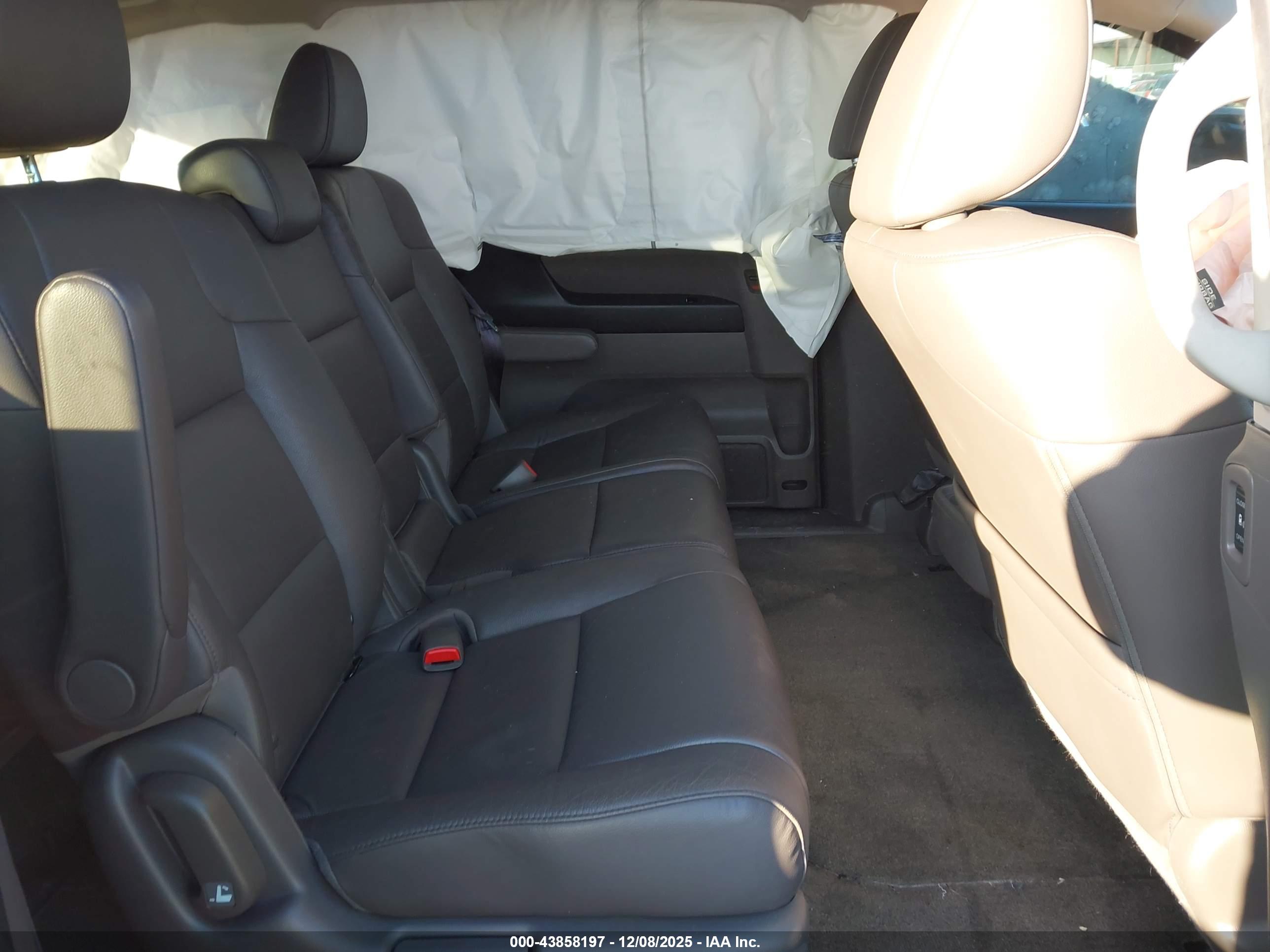 HONDA ODYSSEY image 8