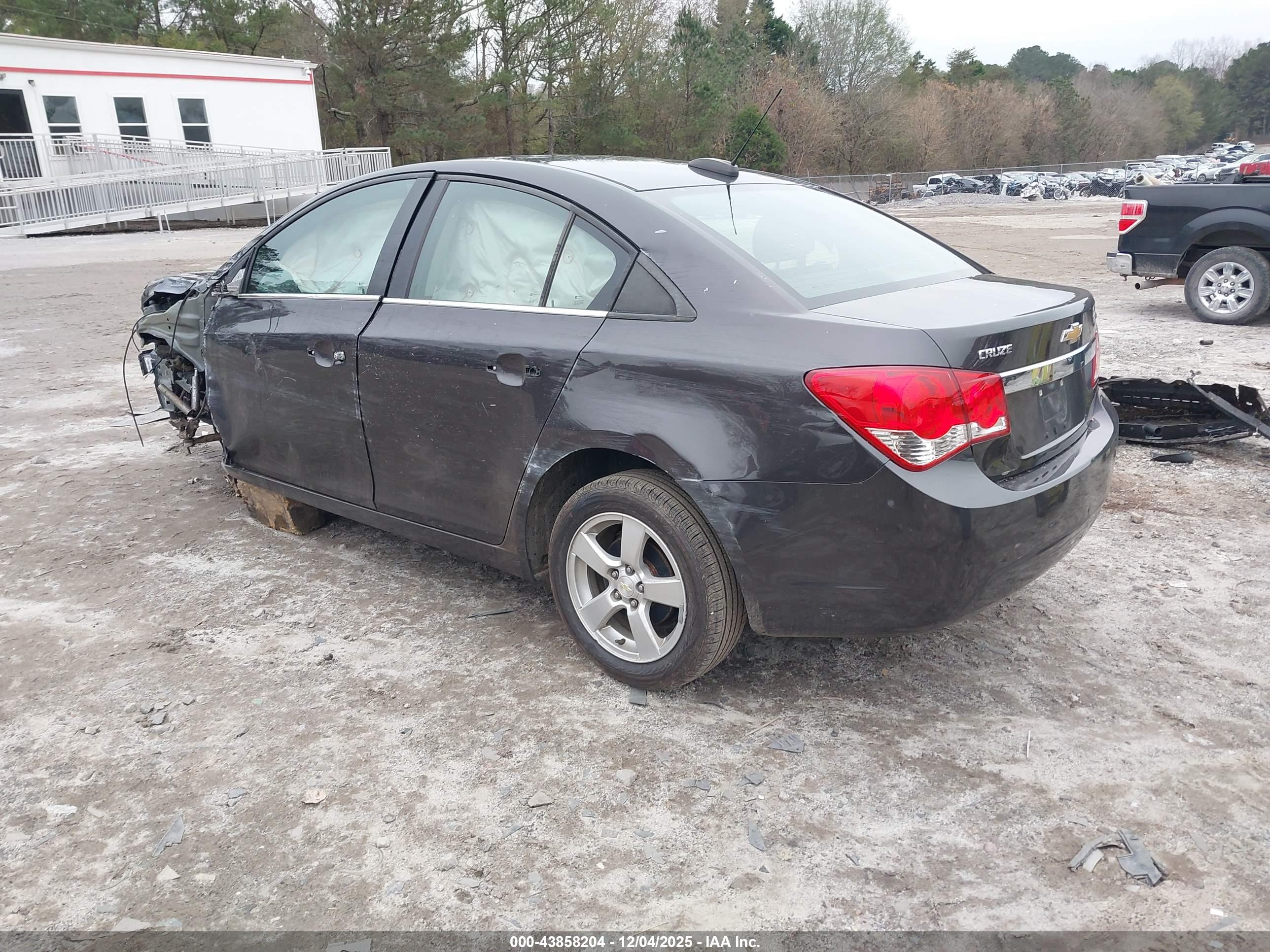 CHEVROLET CRUZE image 3