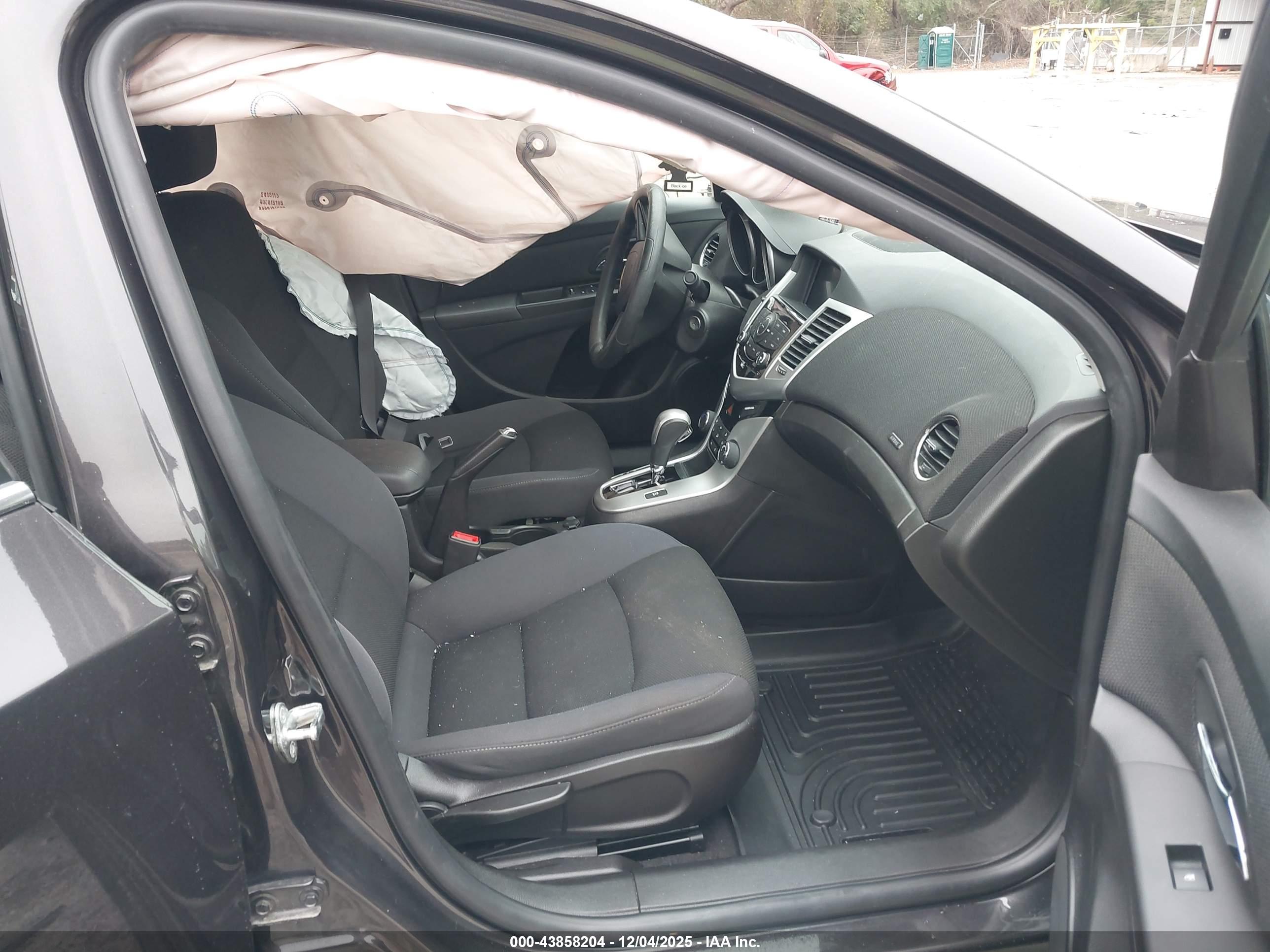 CHEVROLET CRUZE image 5