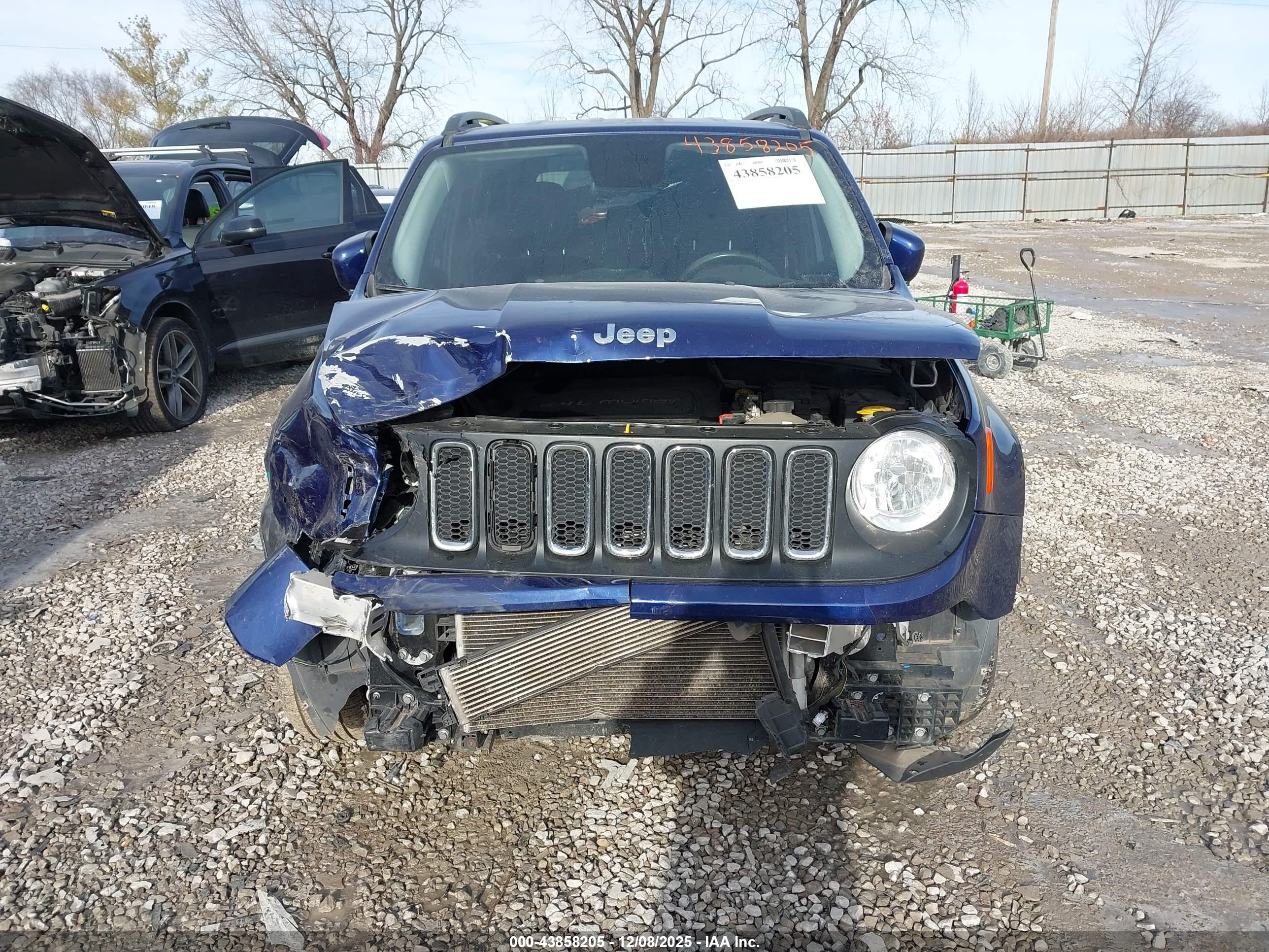 JEEP RENEGADE image 6
