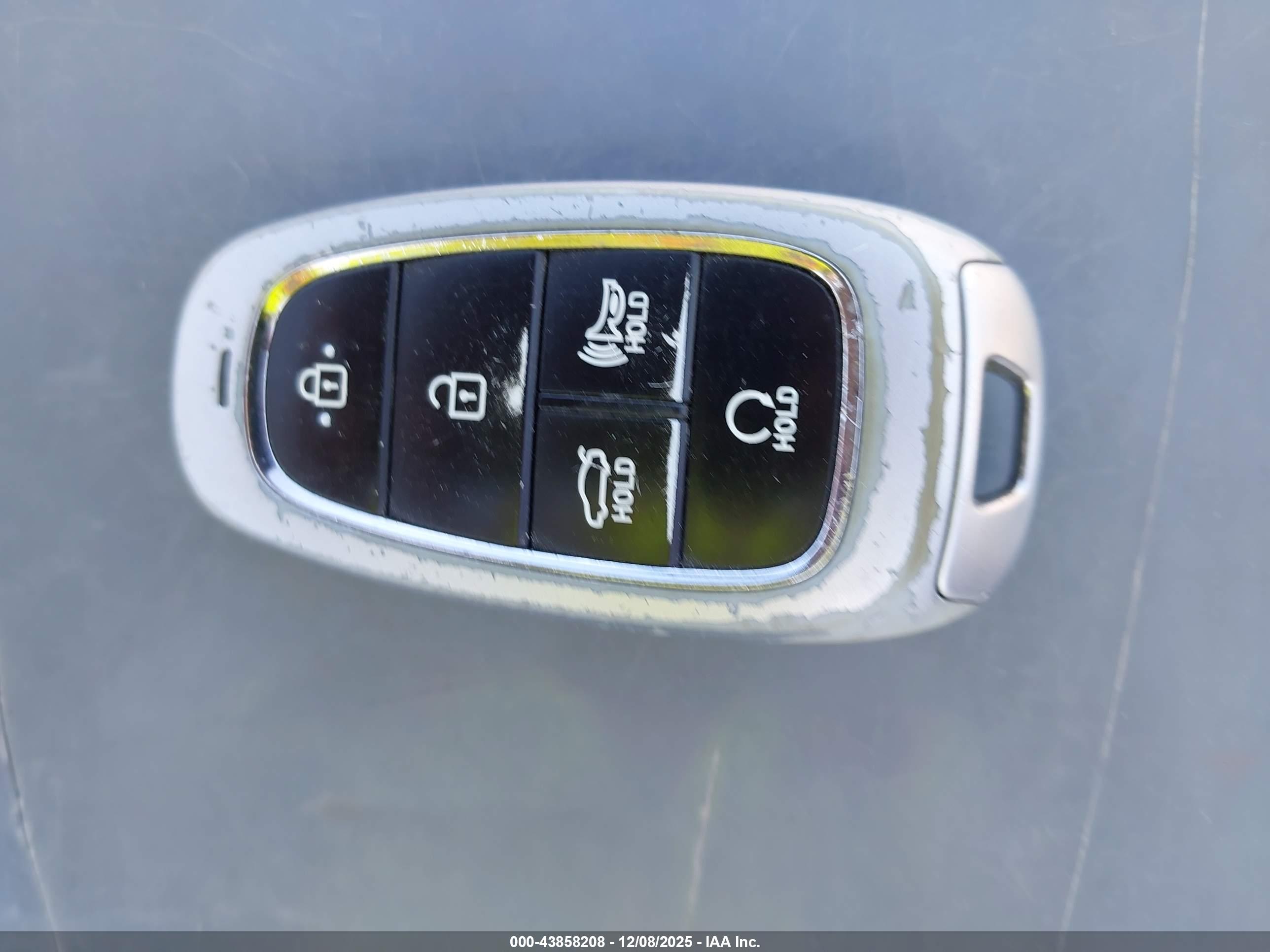 HYUNDAI SONATA image 11