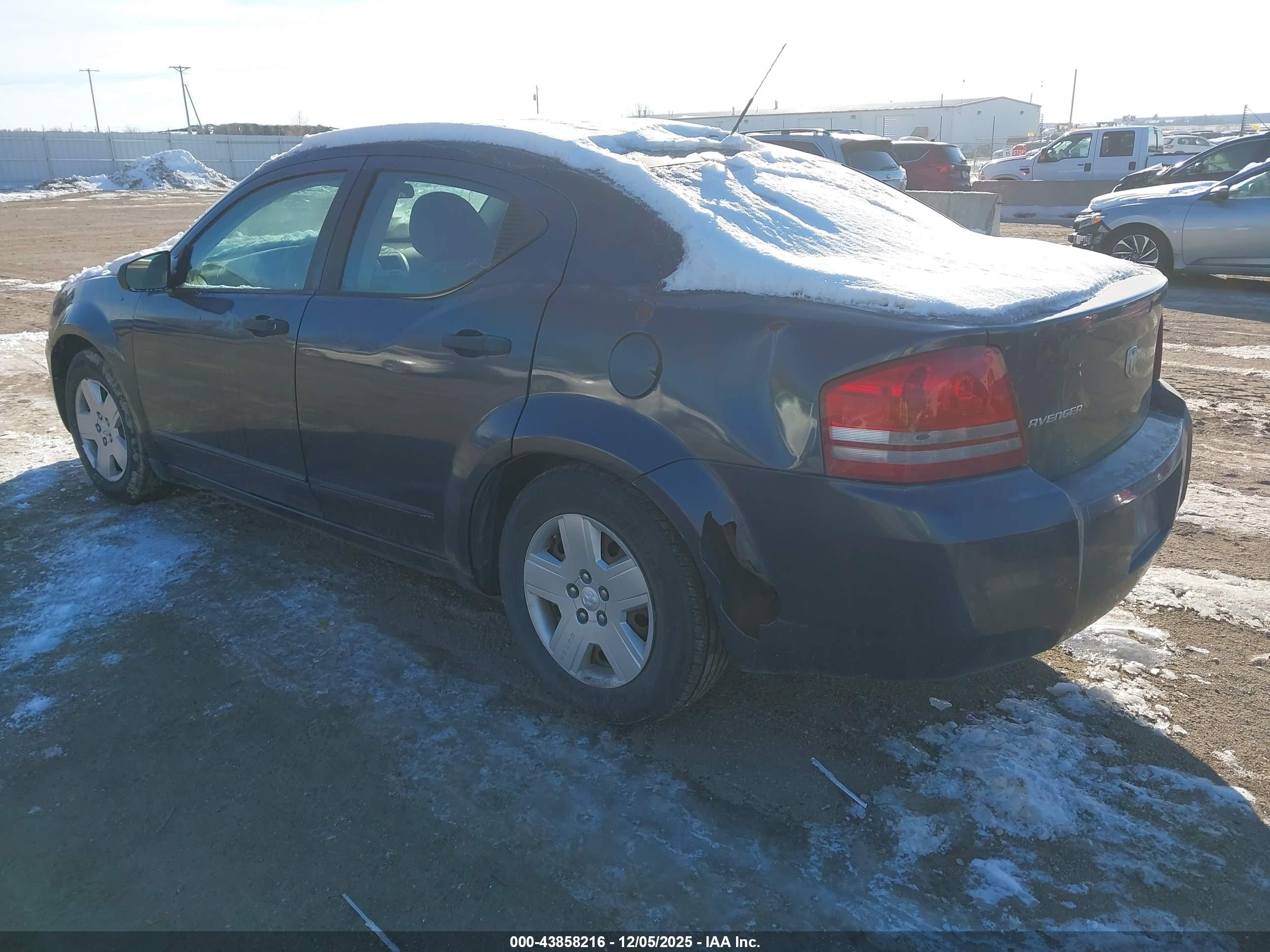 DODGE AVENGER image 3