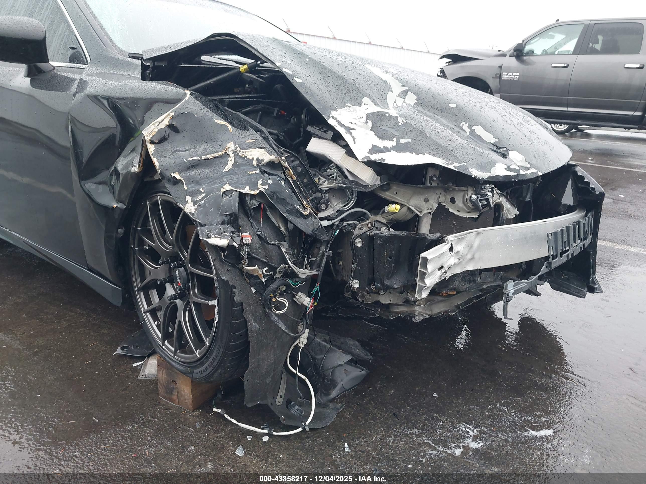 LEXUS IS image 6