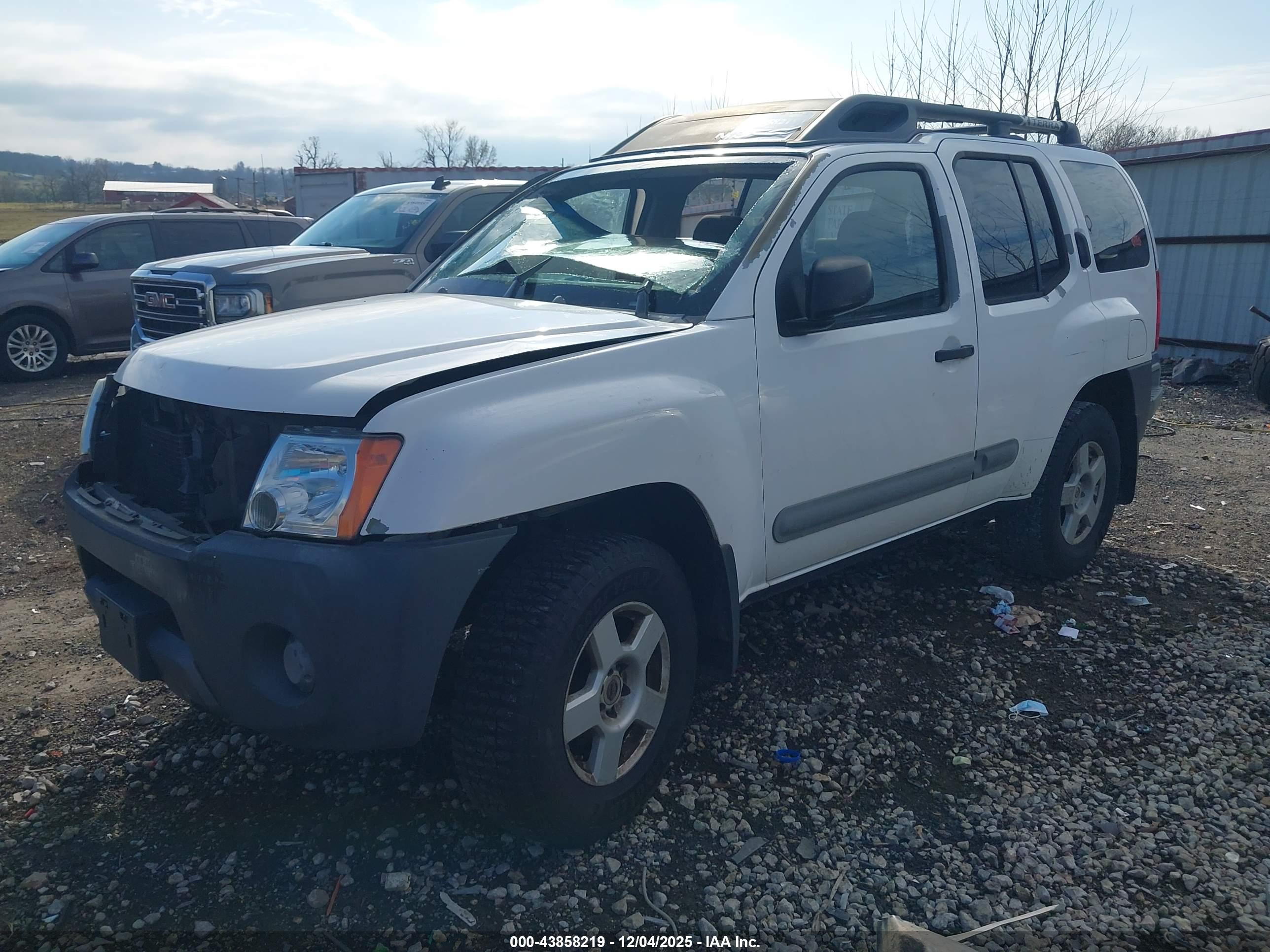 NISSAN XTERRA image 2