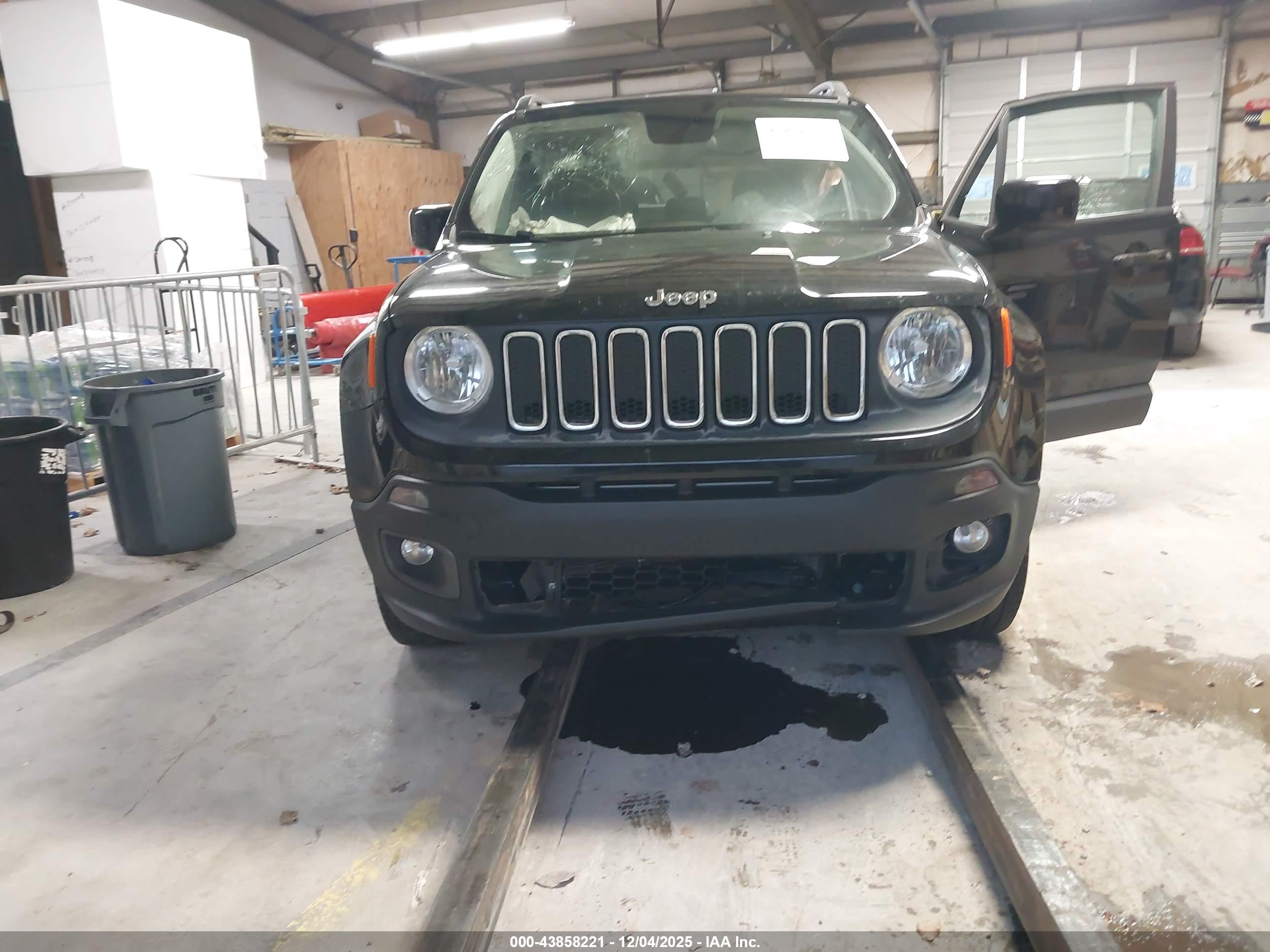 JEEP RENEGADE image 6