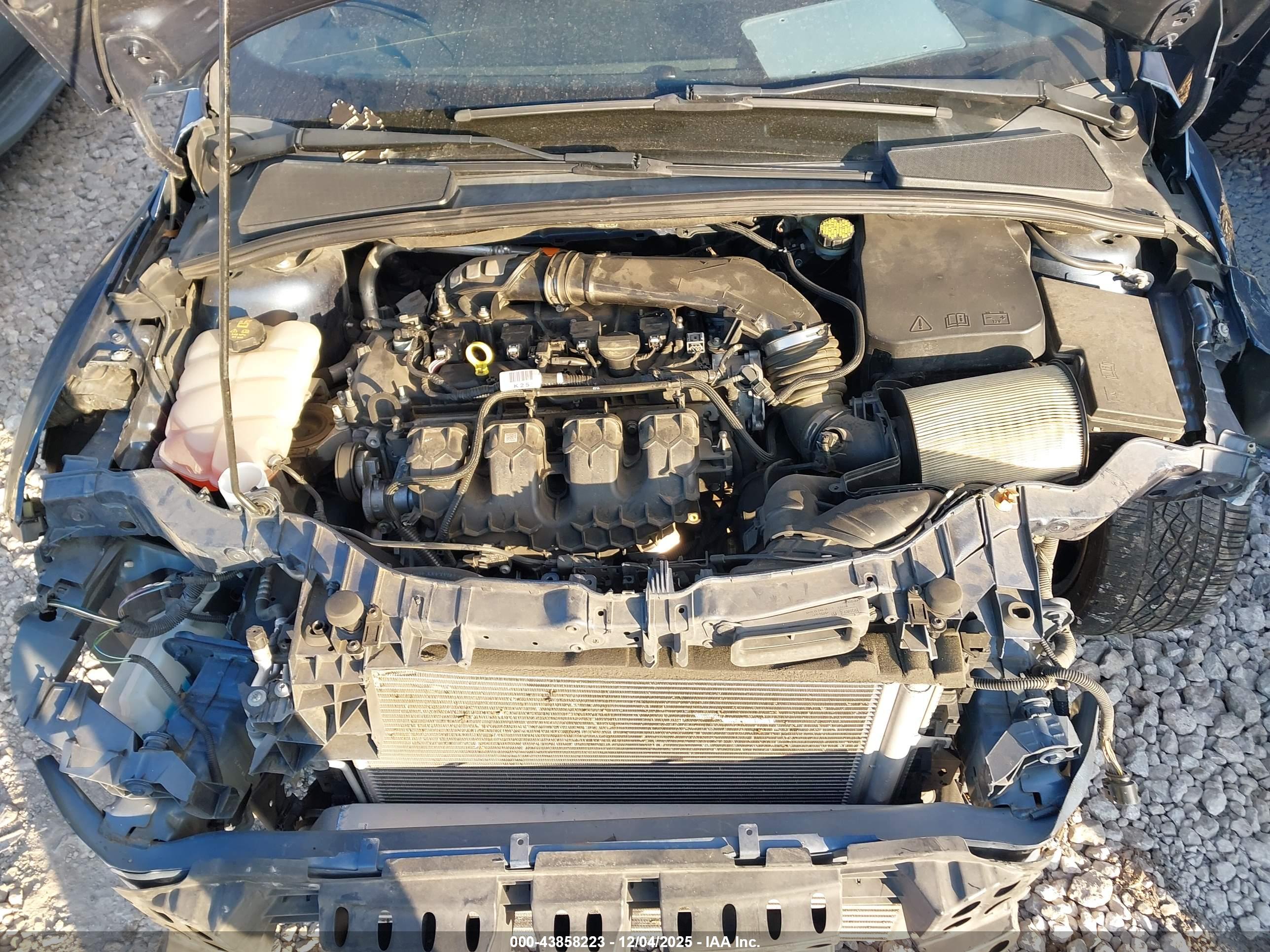 FORD FOCUS image 10