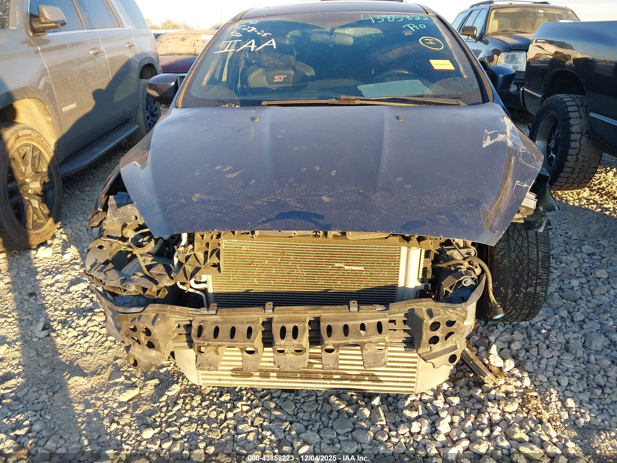FORD FOCUS image 6
