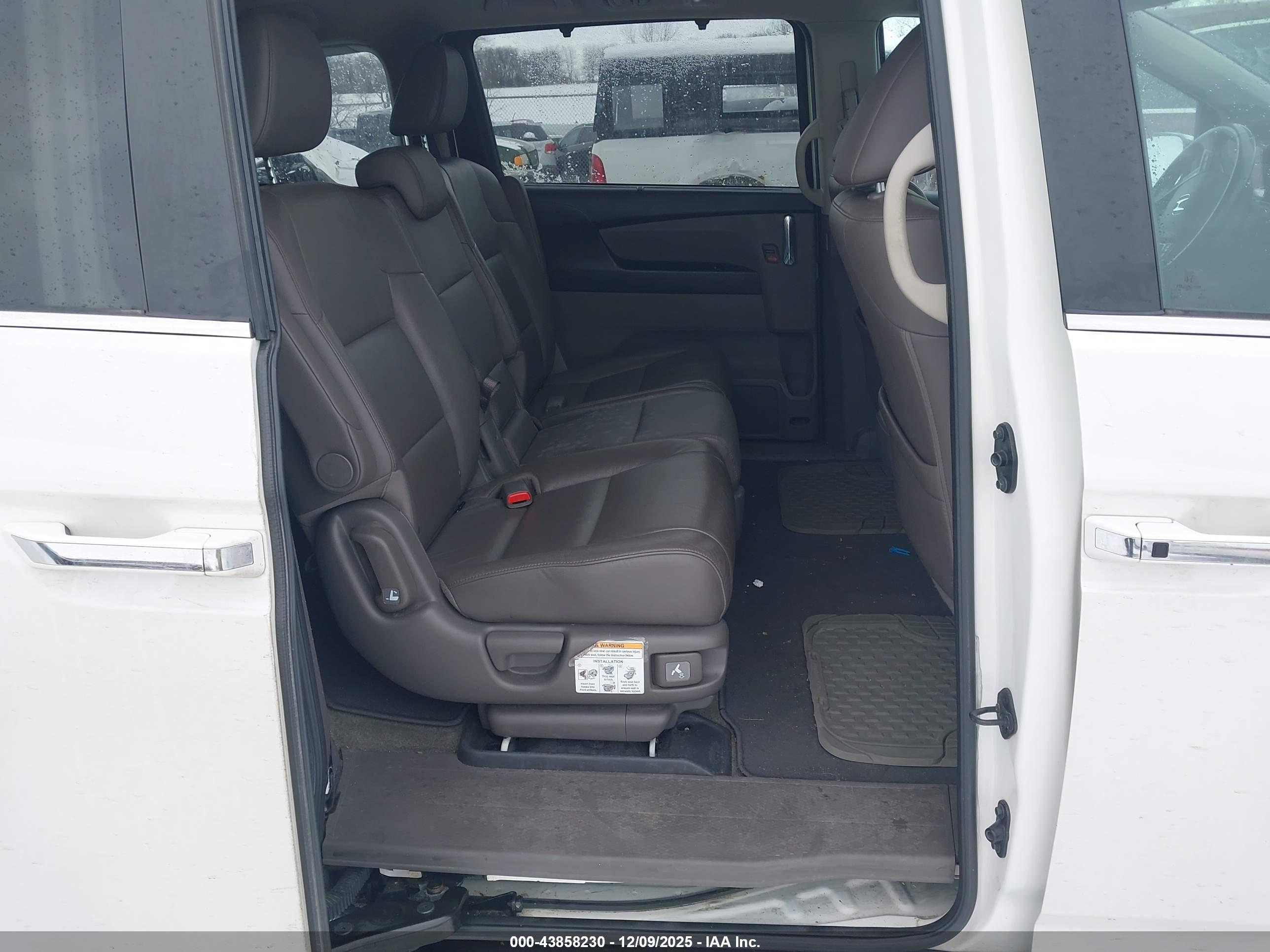 HONDA ODYSSEY image 8