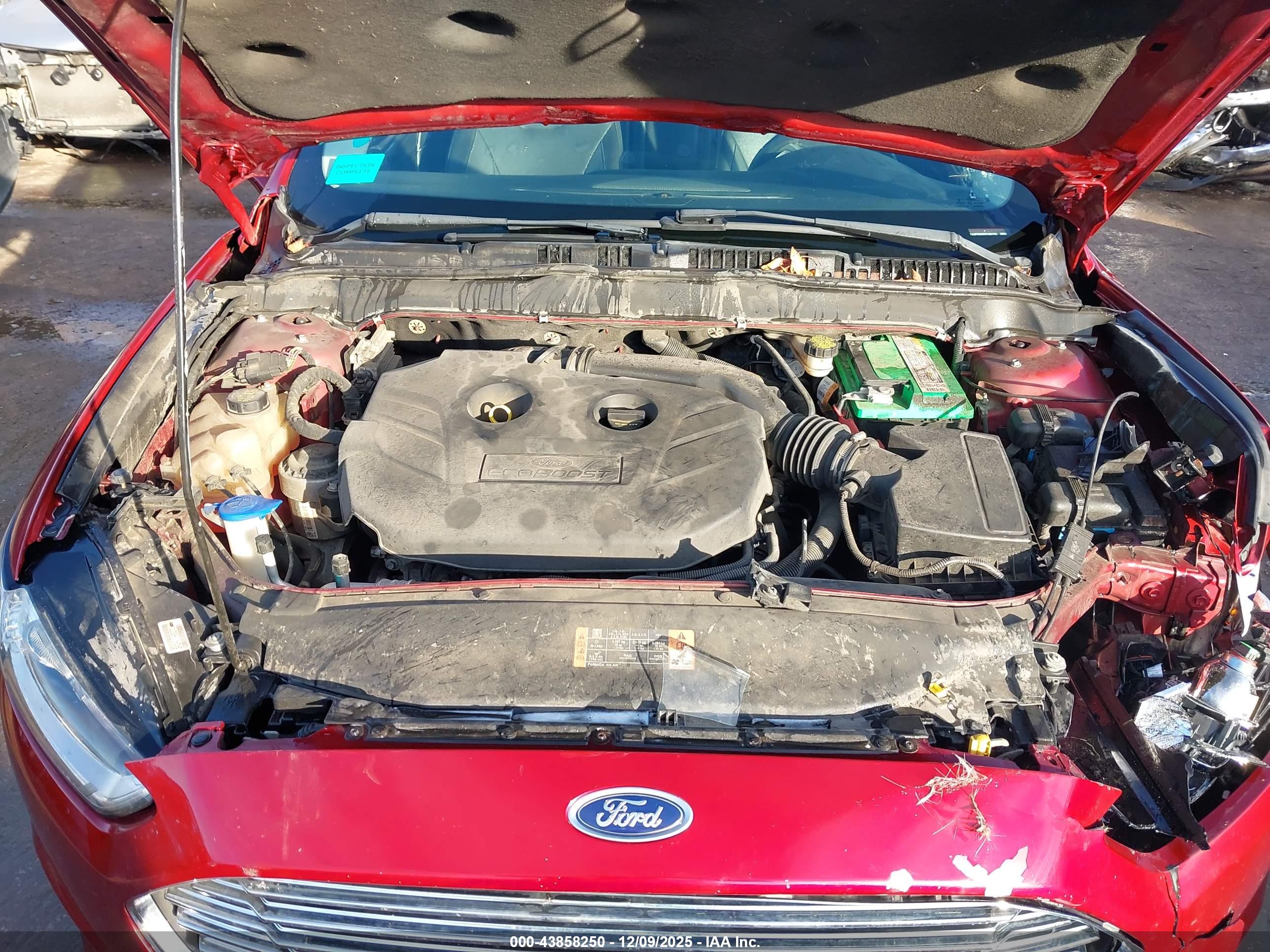 FORD FUSION image 10