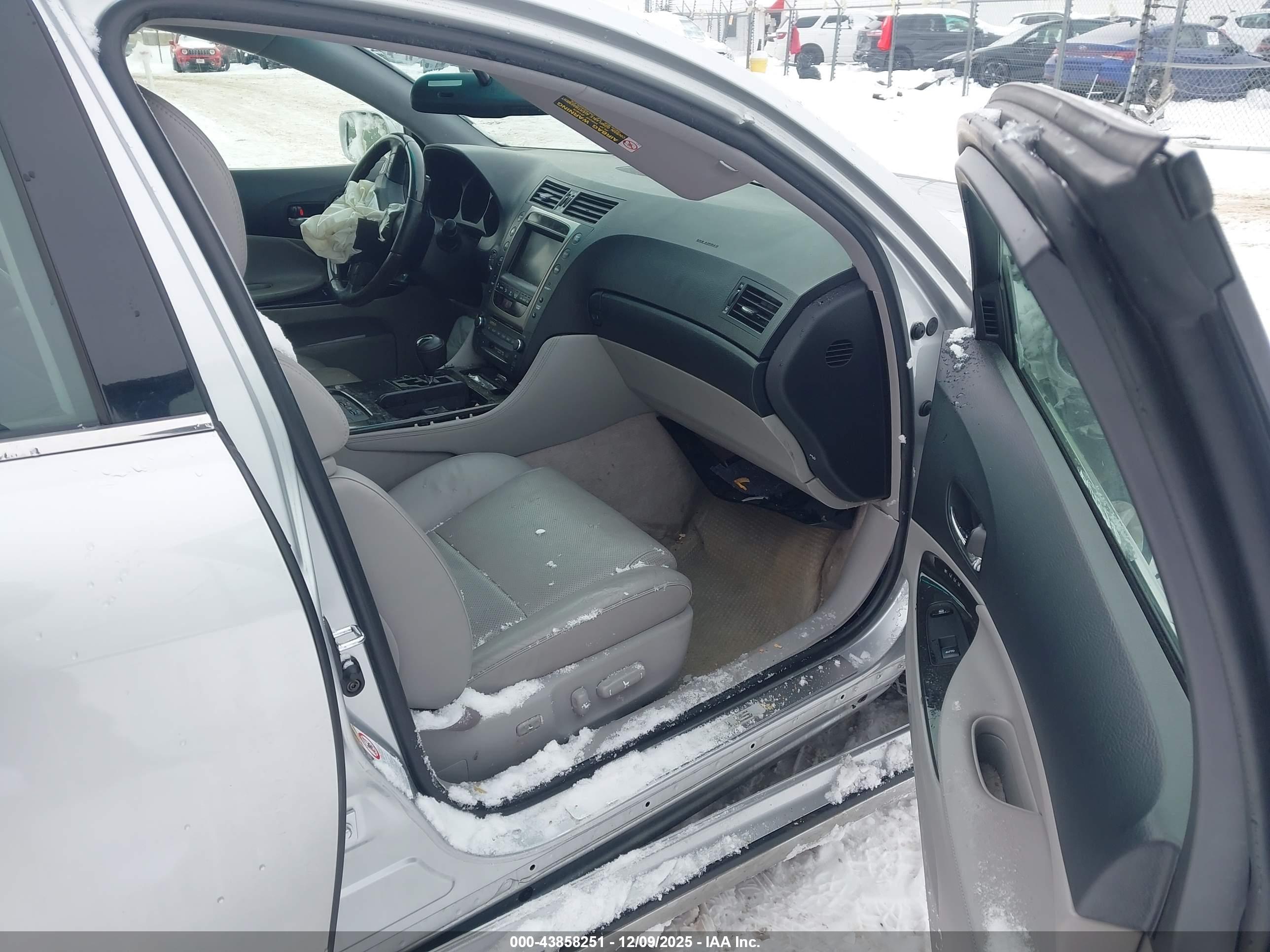 LEXUS GS image 5