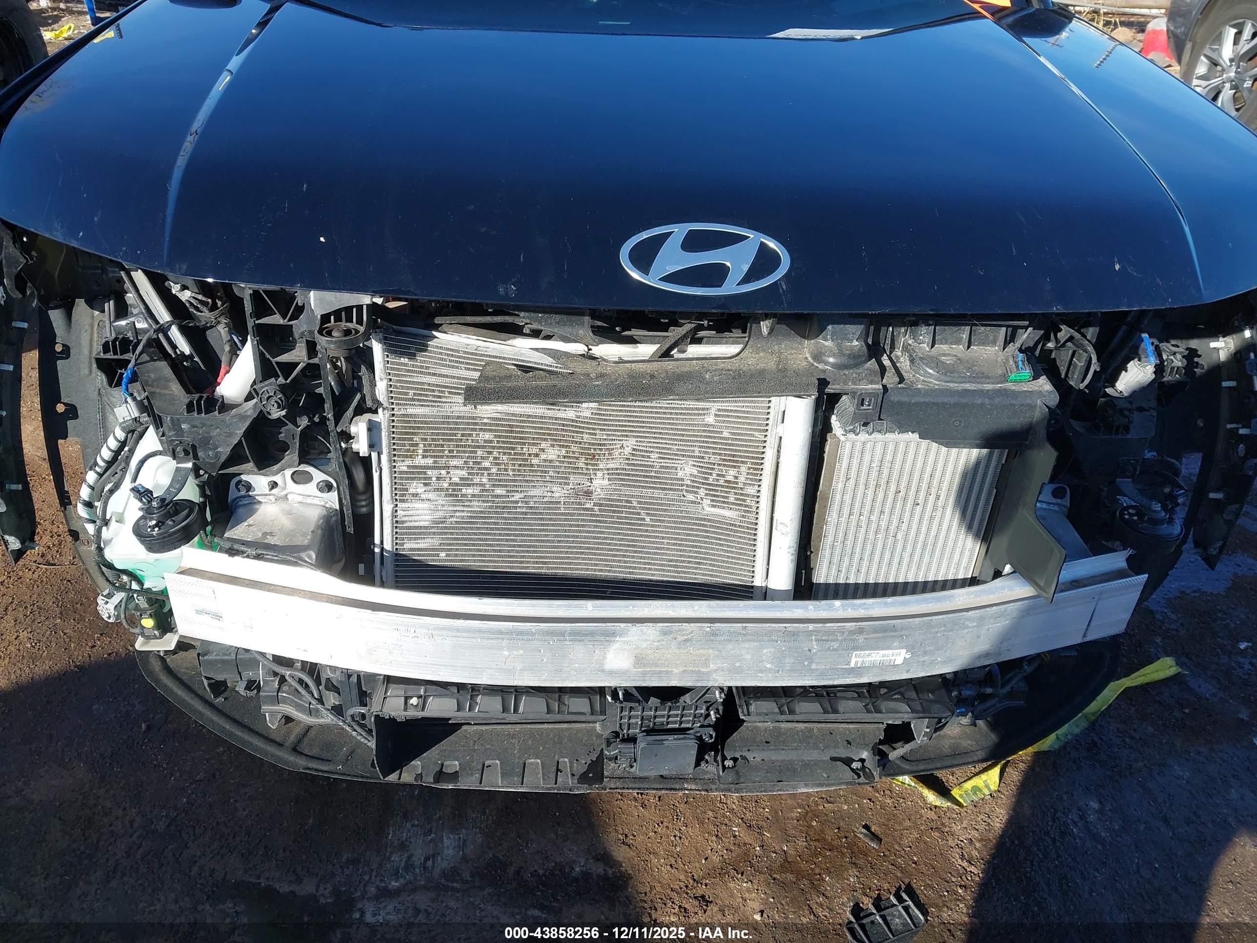 HYUNDAI SANTA image 6