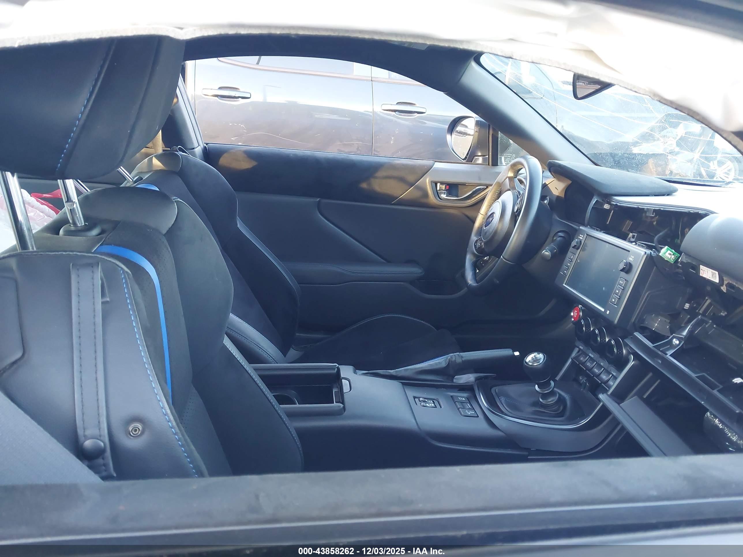 SUBARU BRZ image 5
