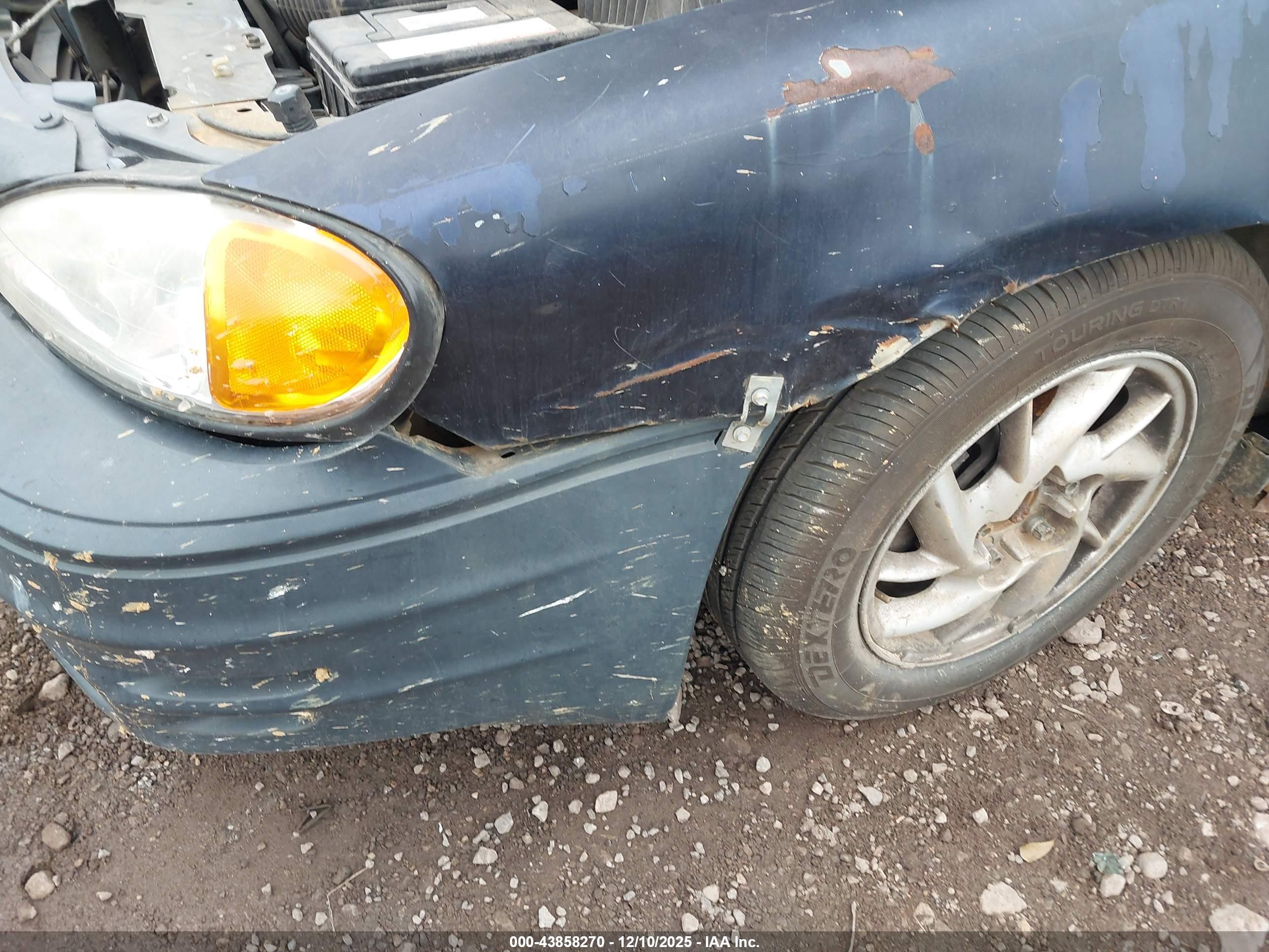 PONTIAC GRAND image 6