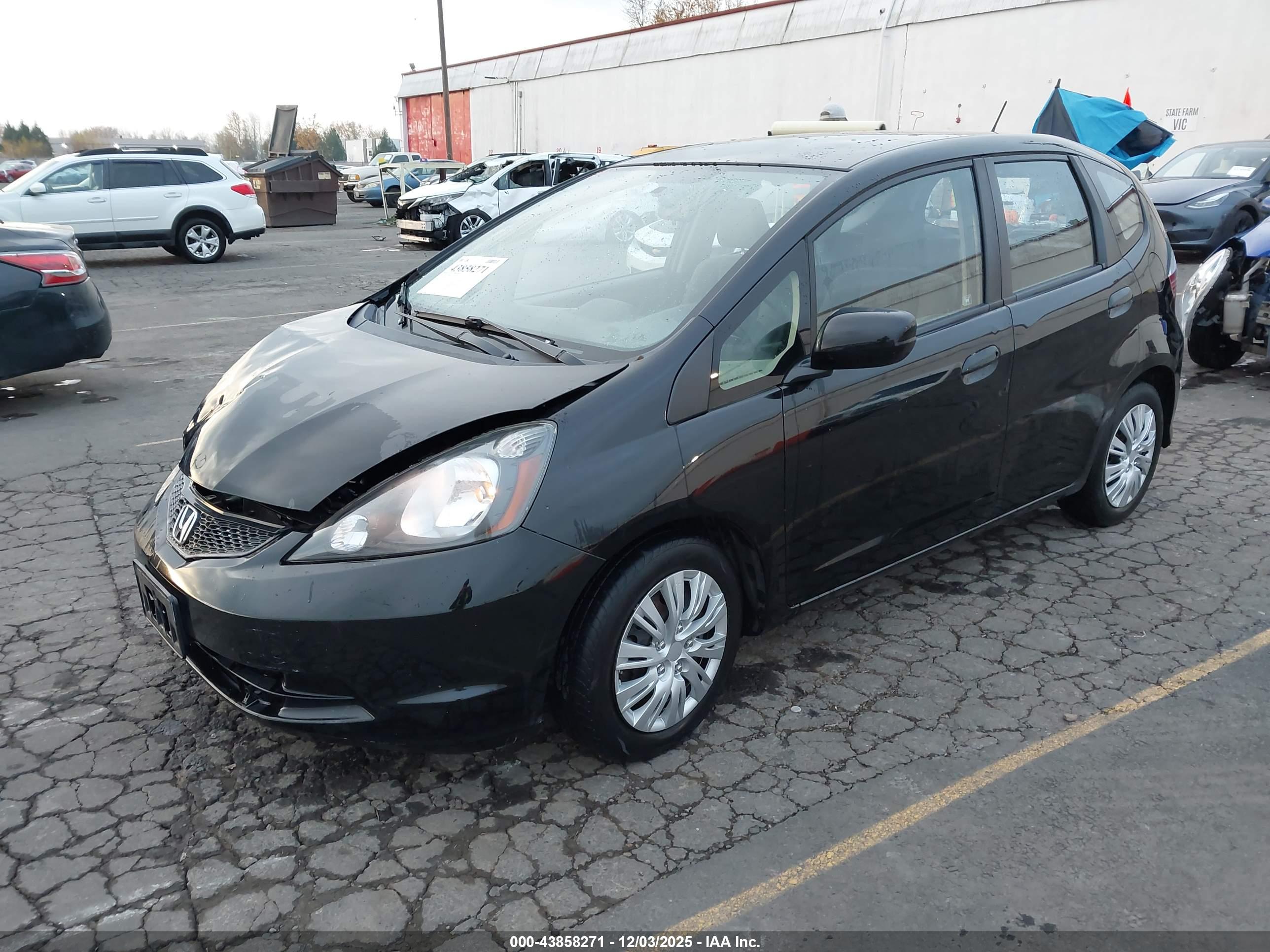 HONDA FIT image 2