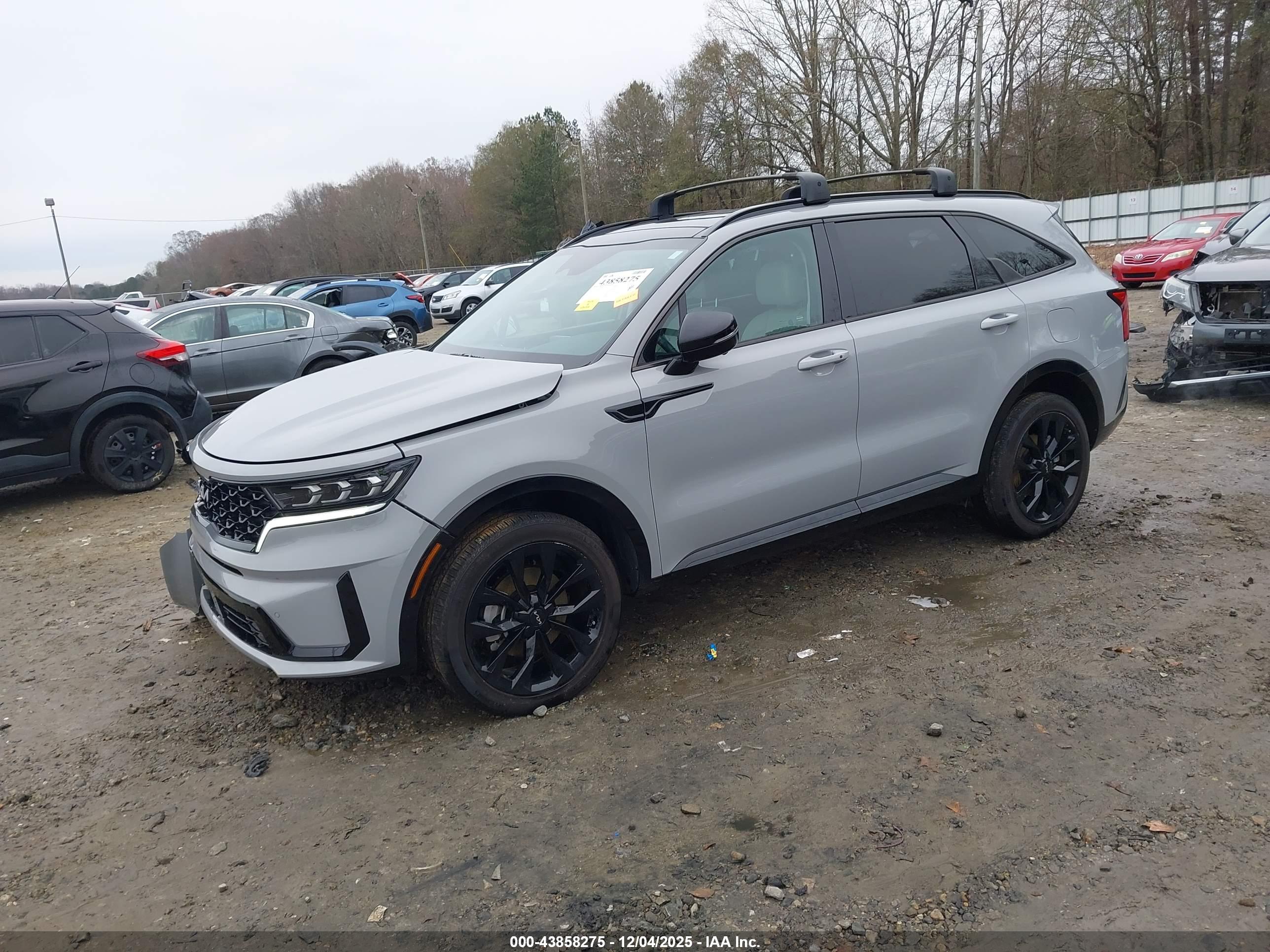 KIA SORENTO image 2