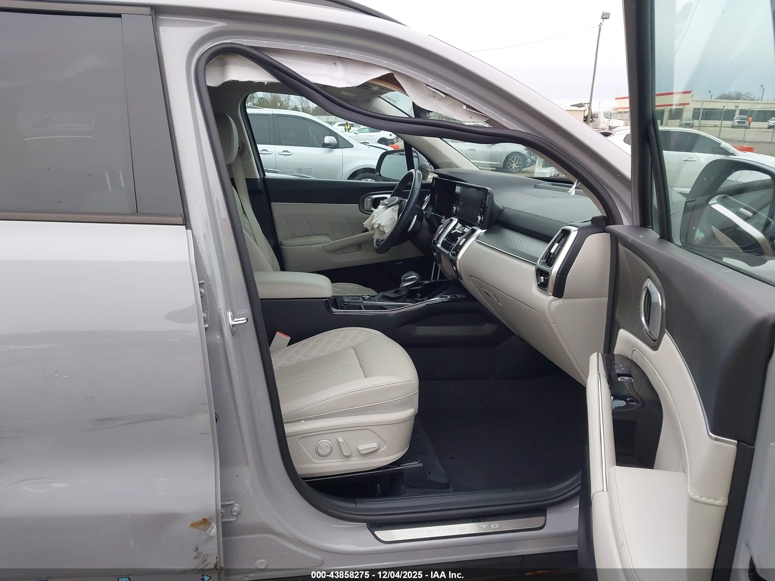 KIA SORENTO image 5