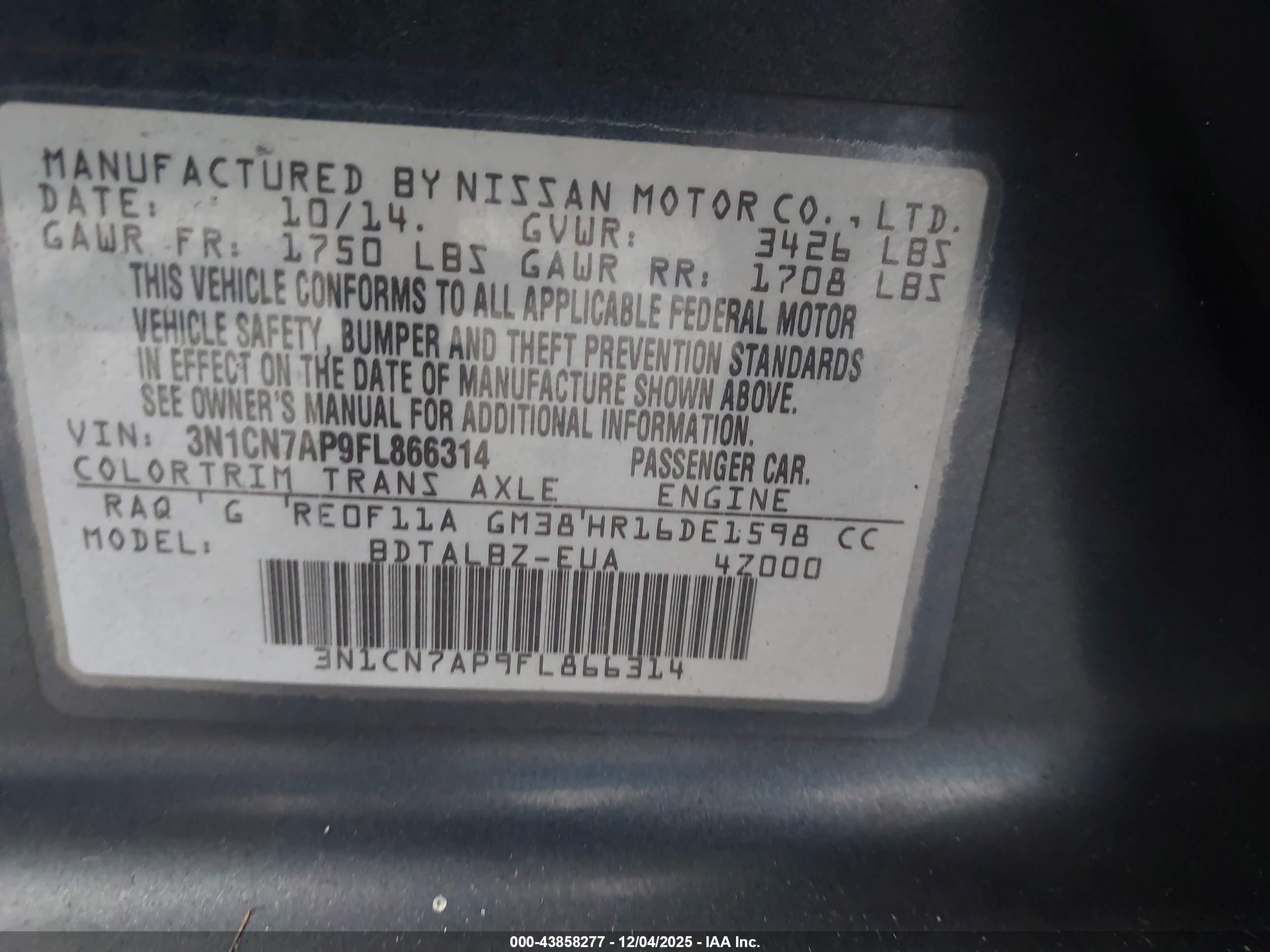 NISSAN VERSA image 9