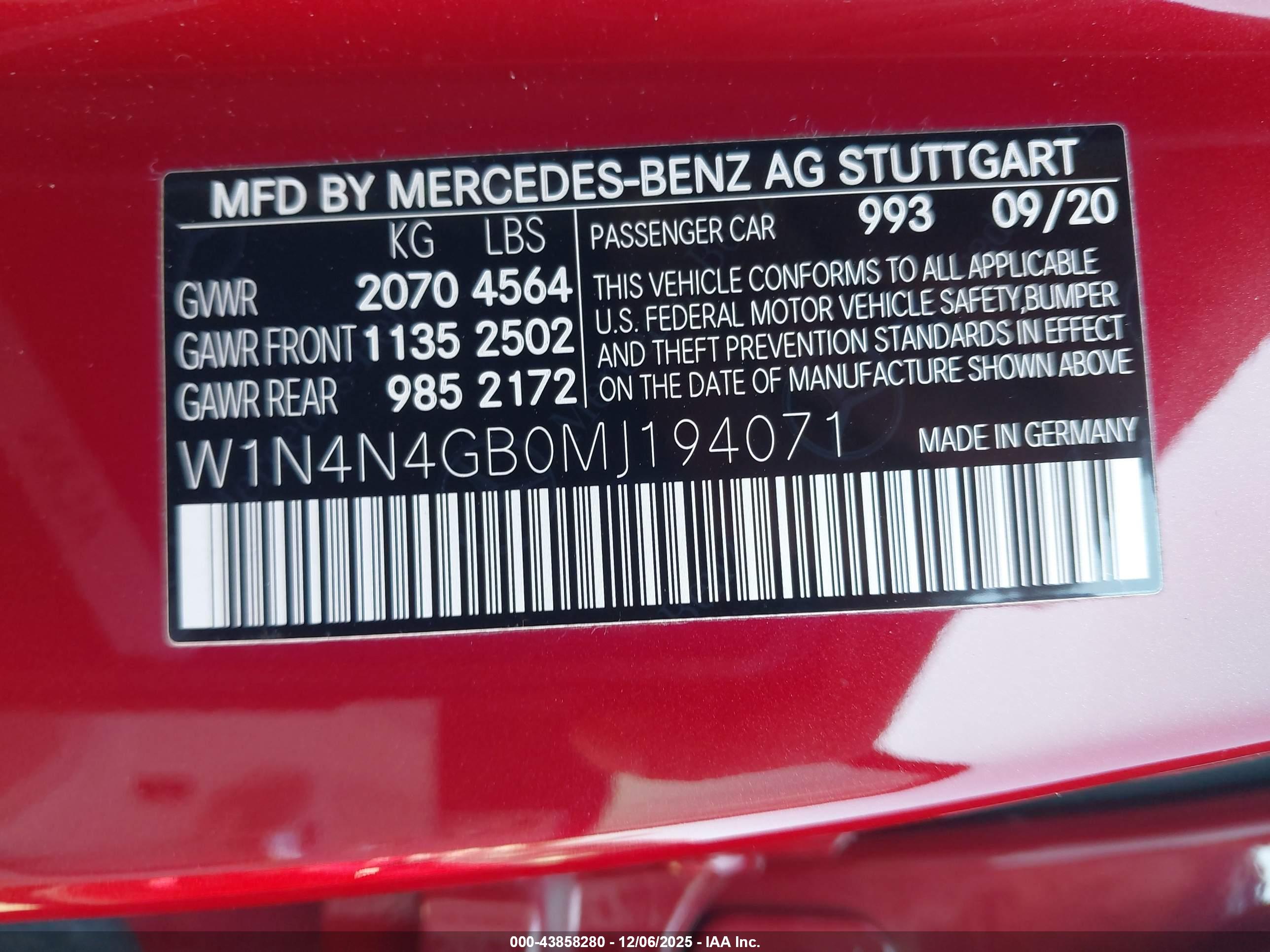 MERCEDES-BENZ GLA image 9